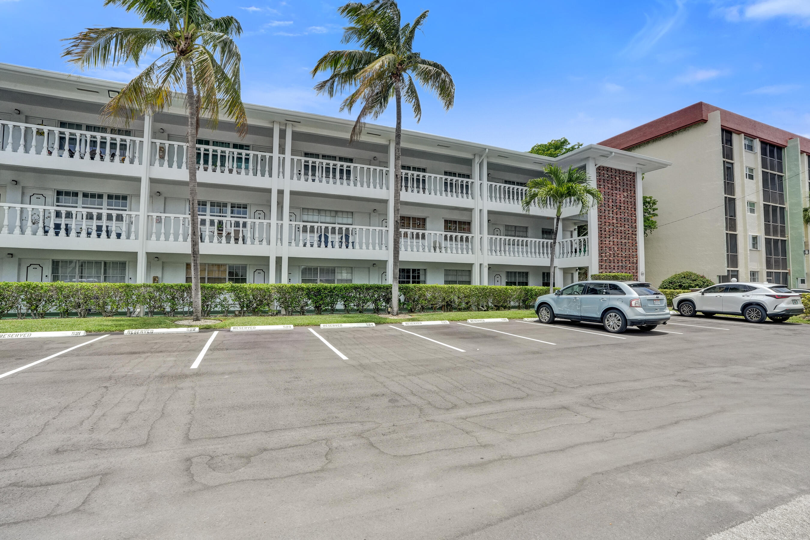 MAYBURY MANSIONS CONDO - Residential Lease