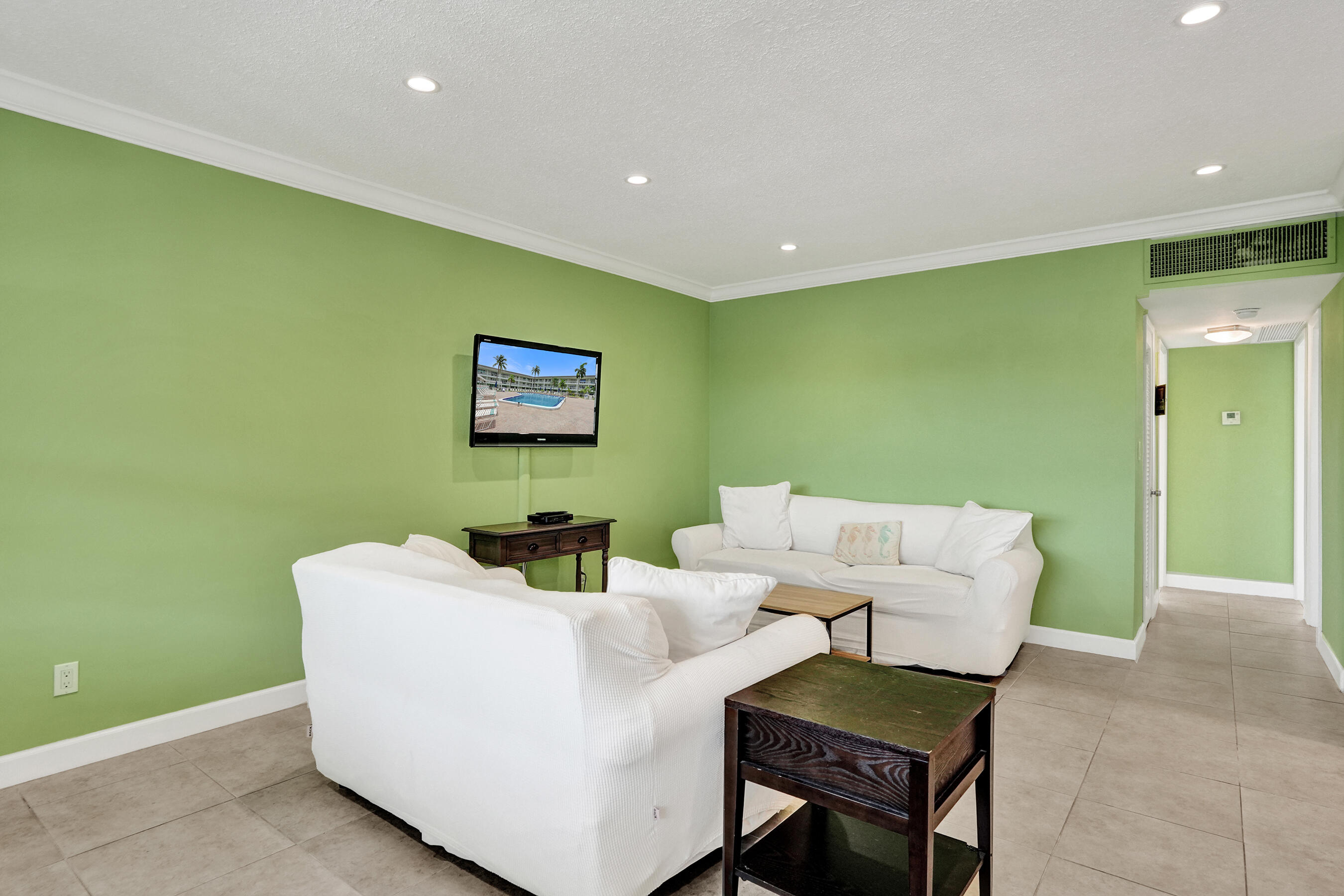 MAYBURY MANSIONS CONDO - Residential Lease