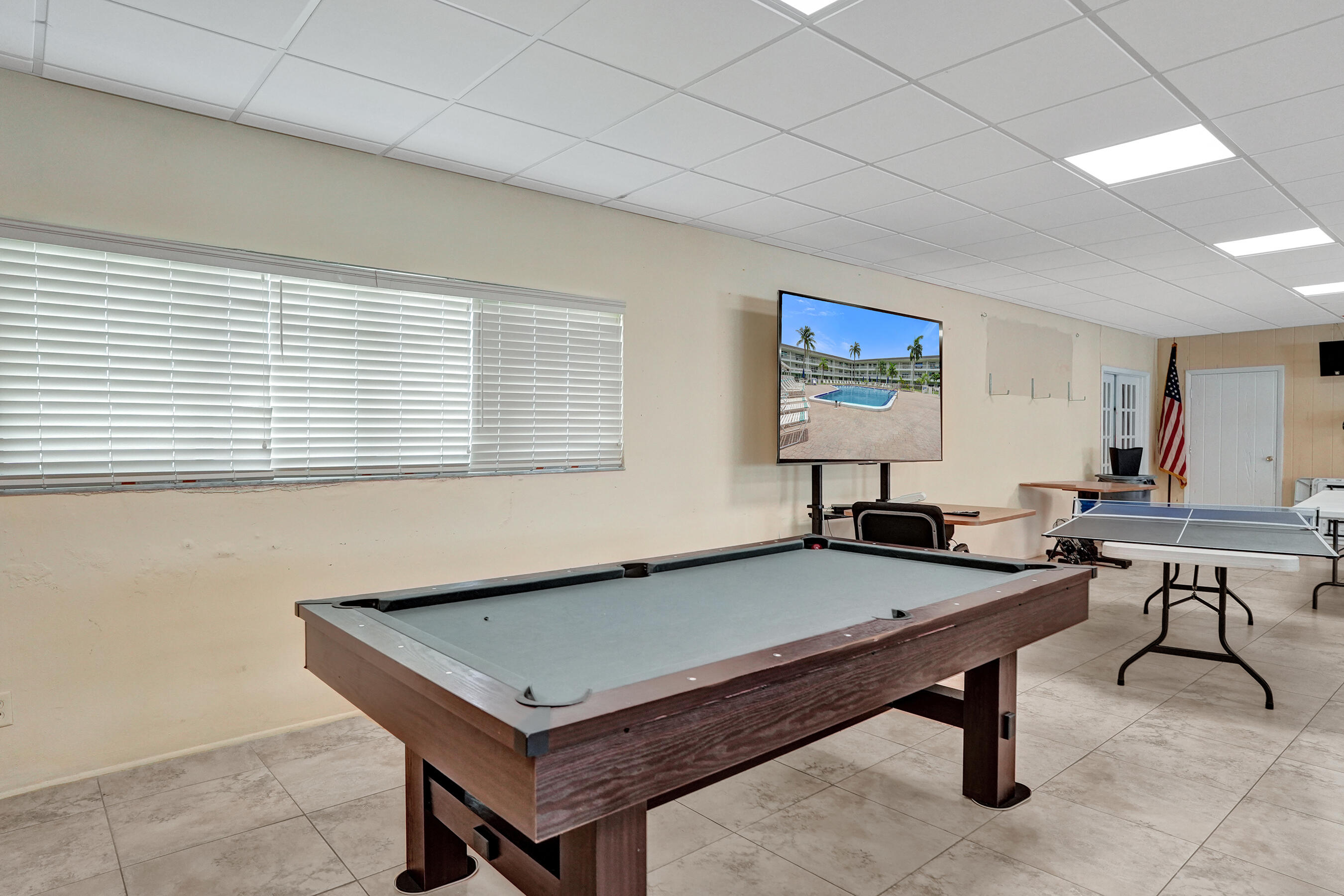 MAYBURY MANSIONS CONDO - Residential Lease