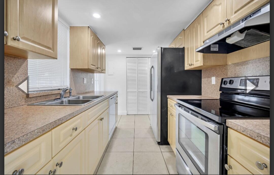 HEATHGATE FIRST ADD - Residential
