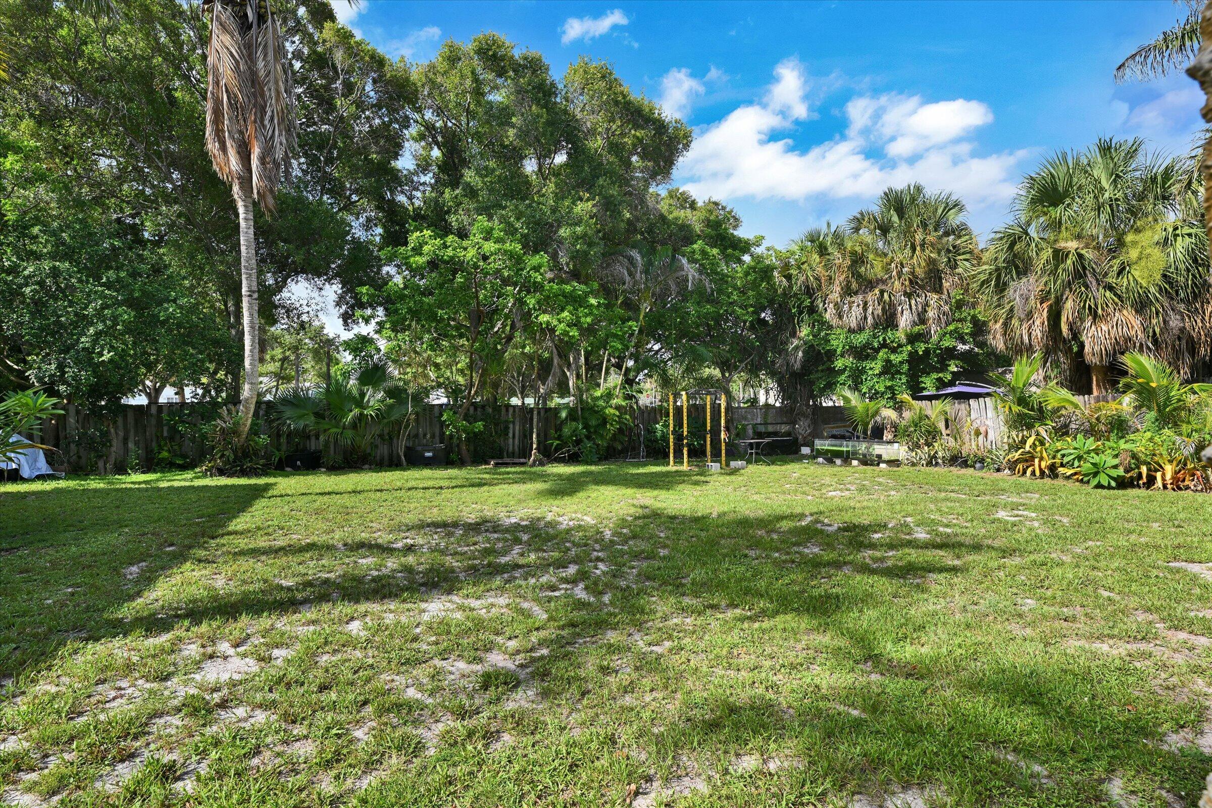 PINE GARDENS CONDO - Residential