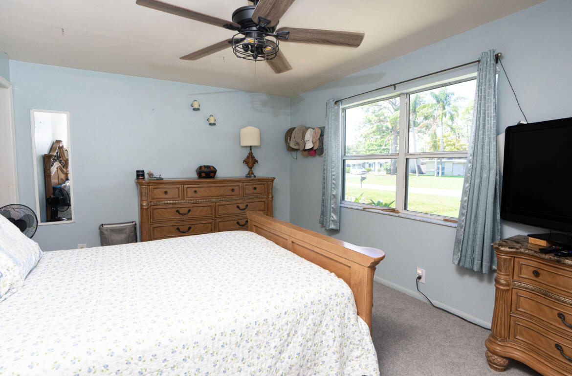 PORT ST LUCIE SECTION 13 - Residential Lease