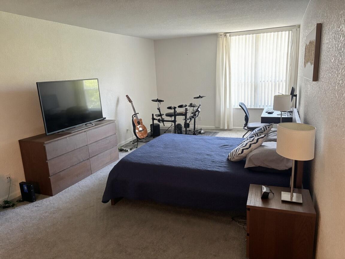 BOCA VIEW CONDO - Residential Lease