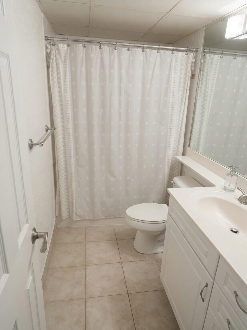 BOCA VIEW CONDO - Residential Lease