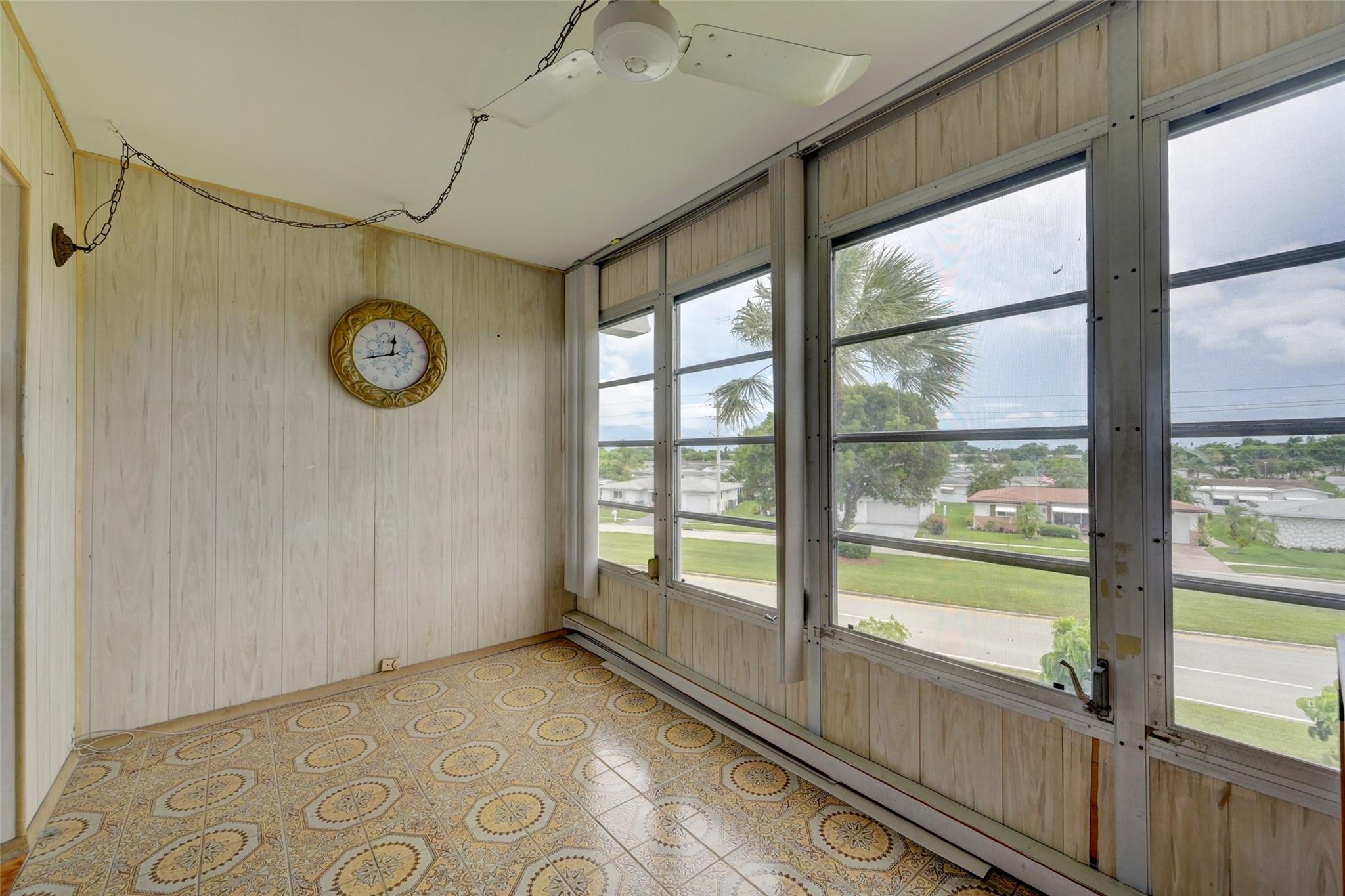 Oriole Golf & Tennis Club - Residential