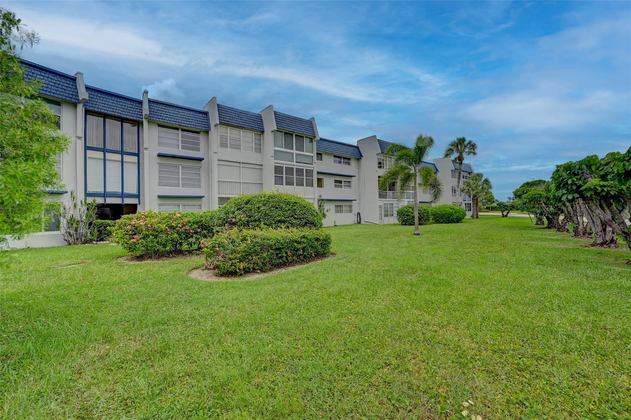 Oriole Golf & Tennis Club - Residential
