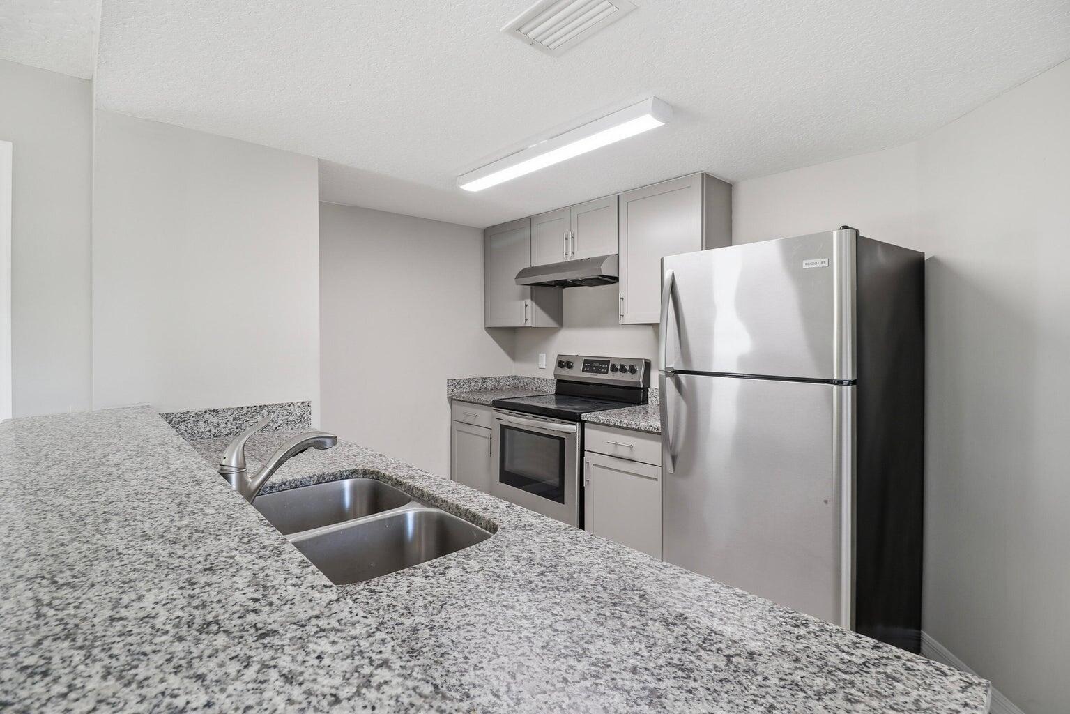 METES AND BOUNDS - Residential Lease
