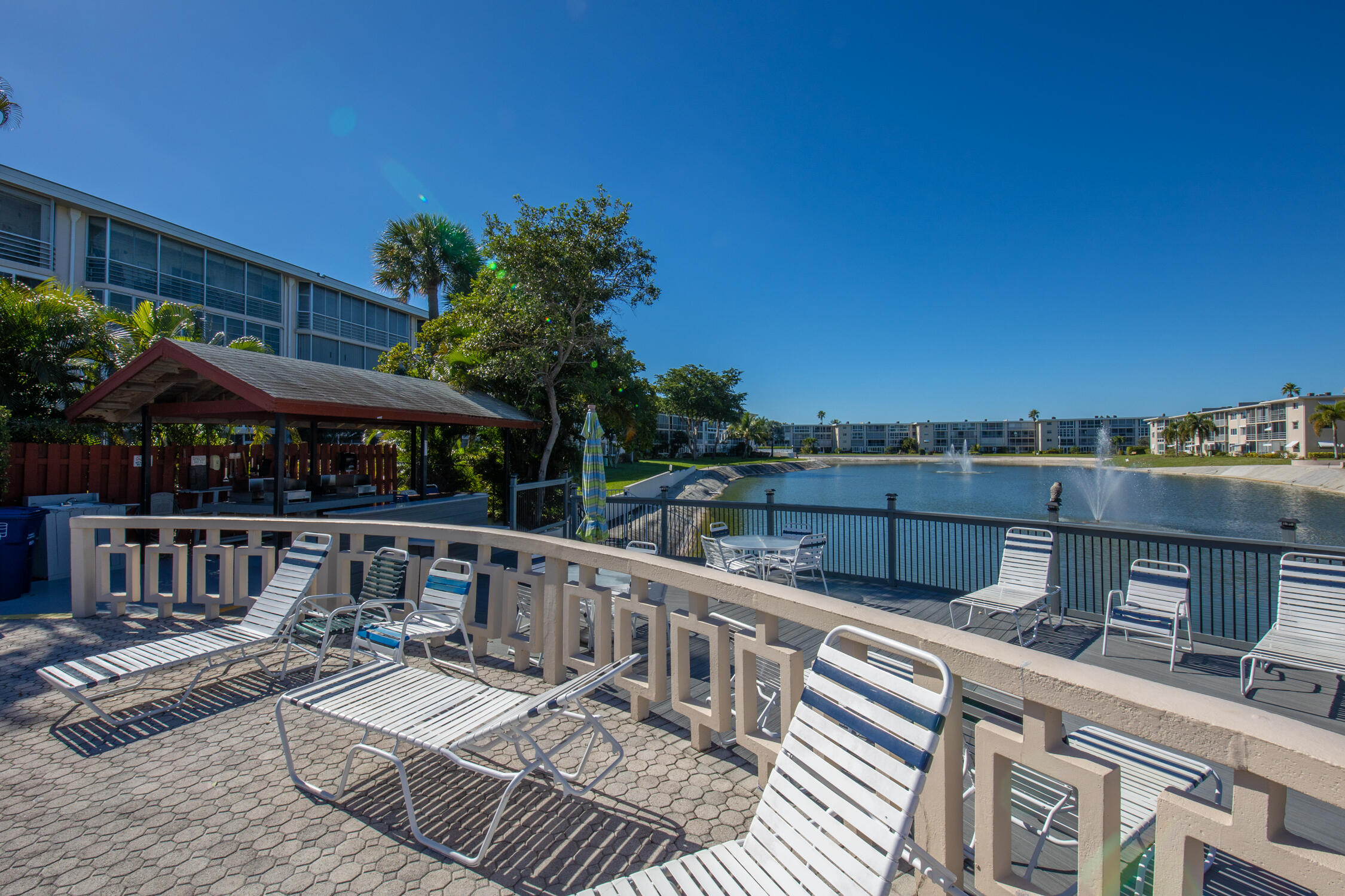 LAKE CLARKE GARDENS CONDO 16 - Residential