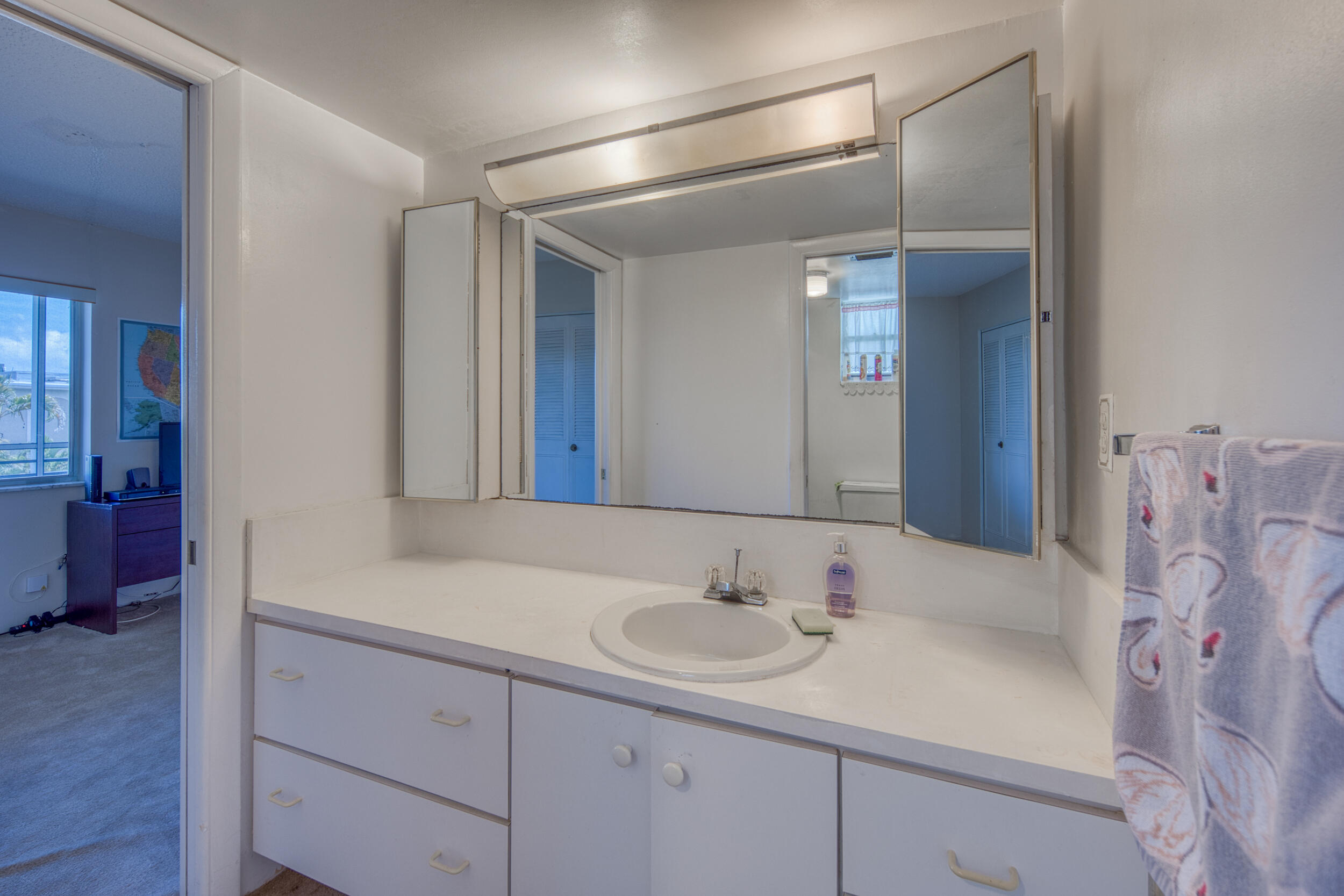 LAKE CLARKE GARDENS CONDO 16 - Residential