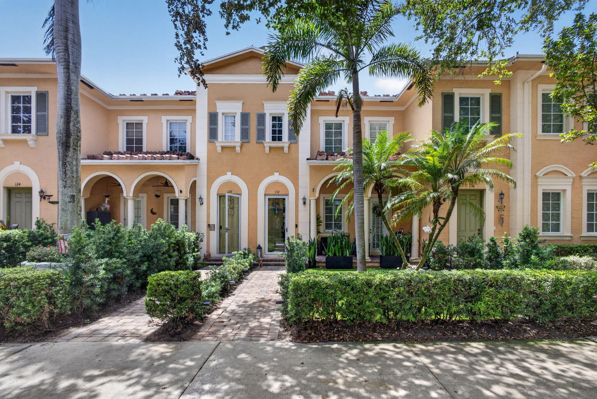 CANTERBURY PLACE - Residential