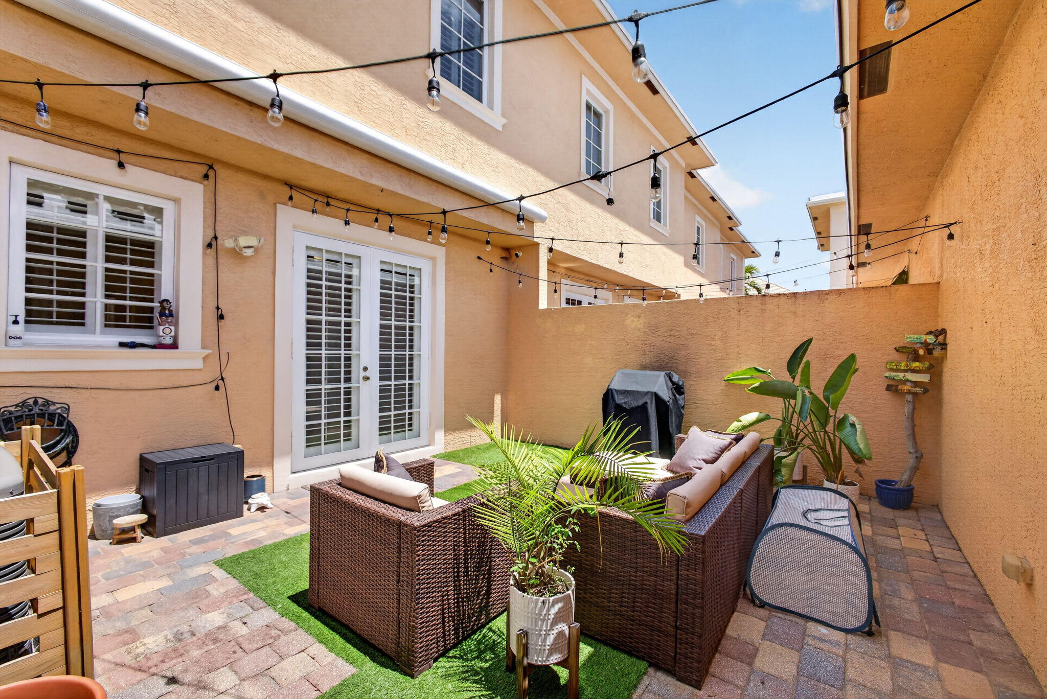 CANTERBURY PLACE - Residential