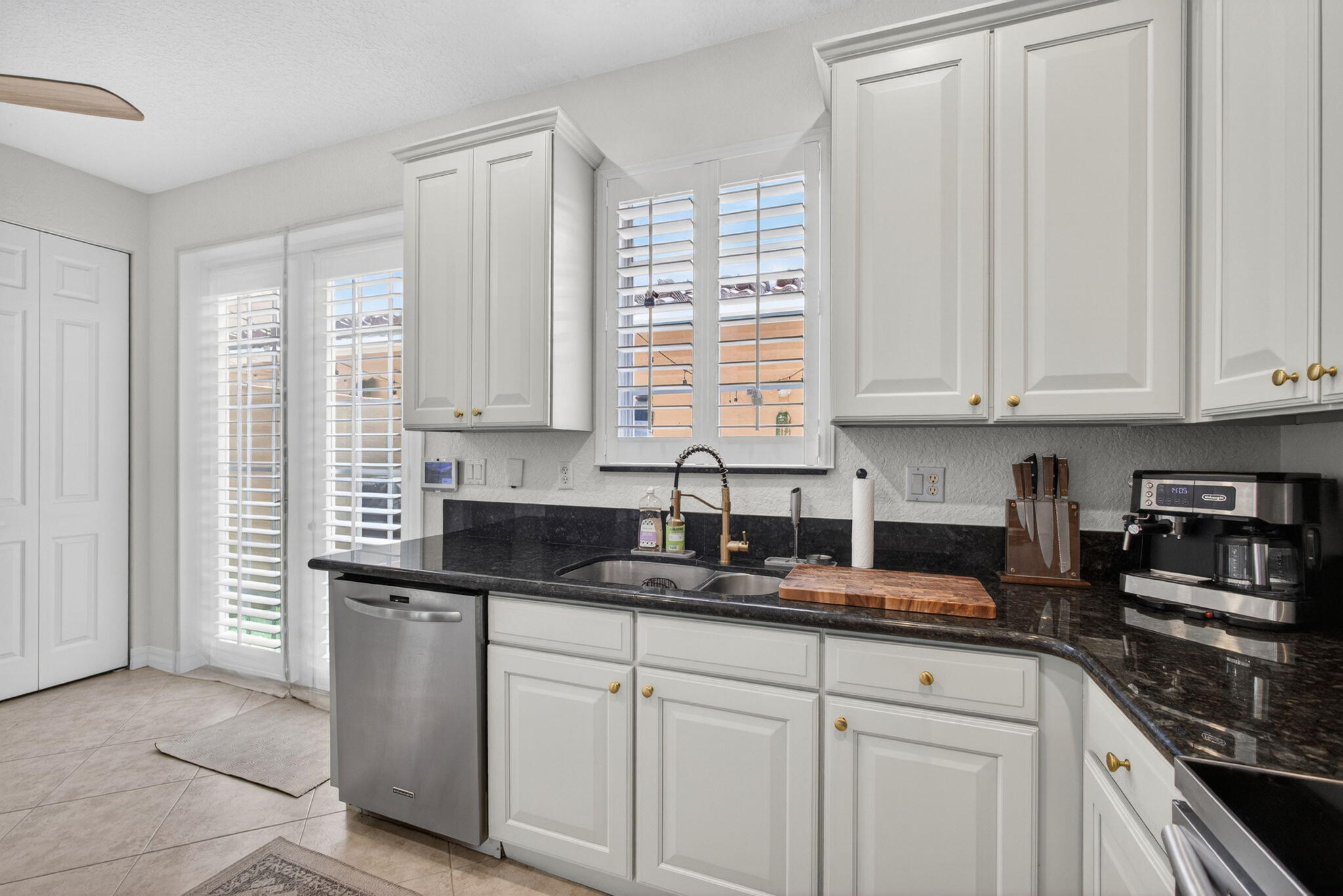 CANTERBURY PLACE - Residential