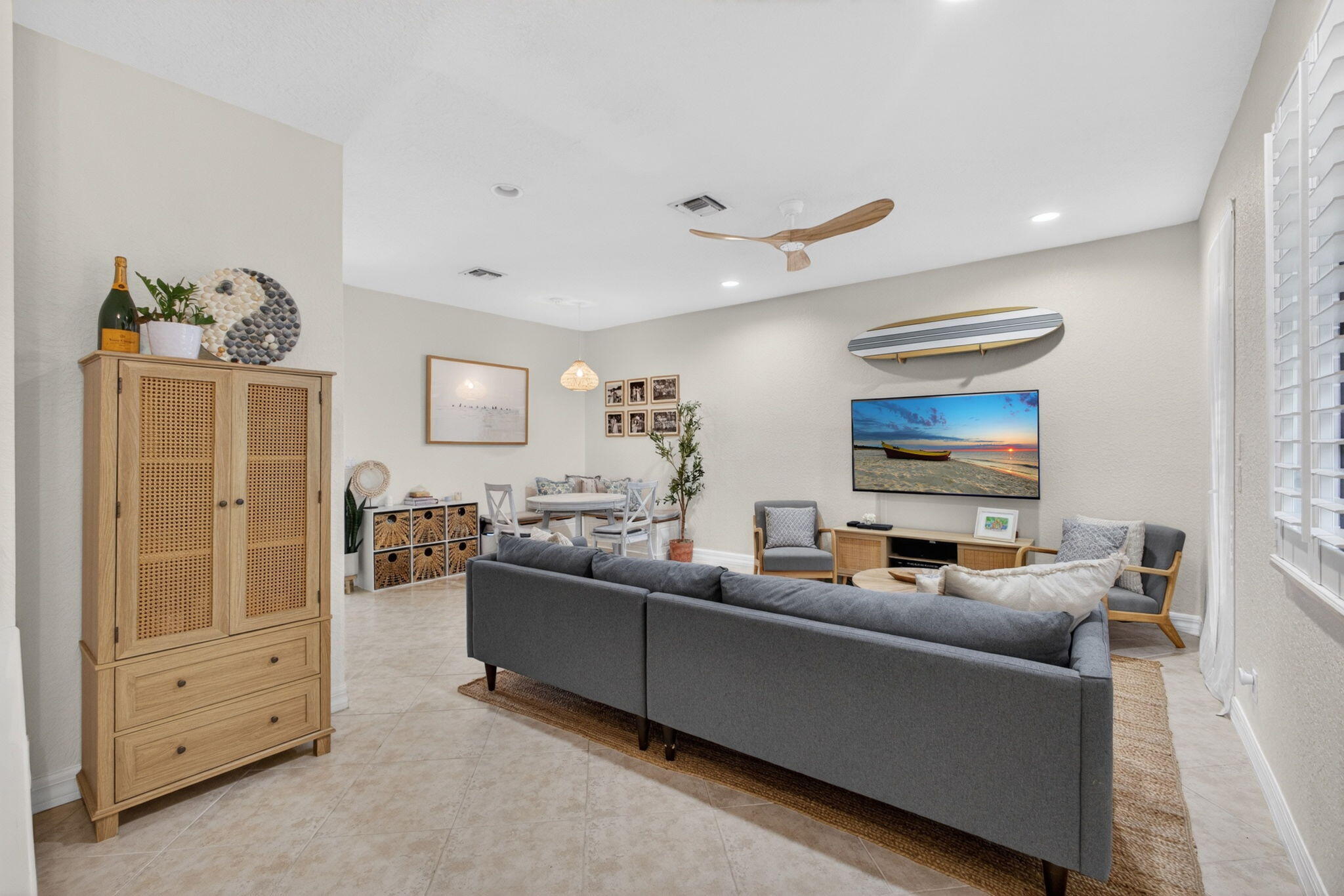 CANTERBURY PLACE - Residential