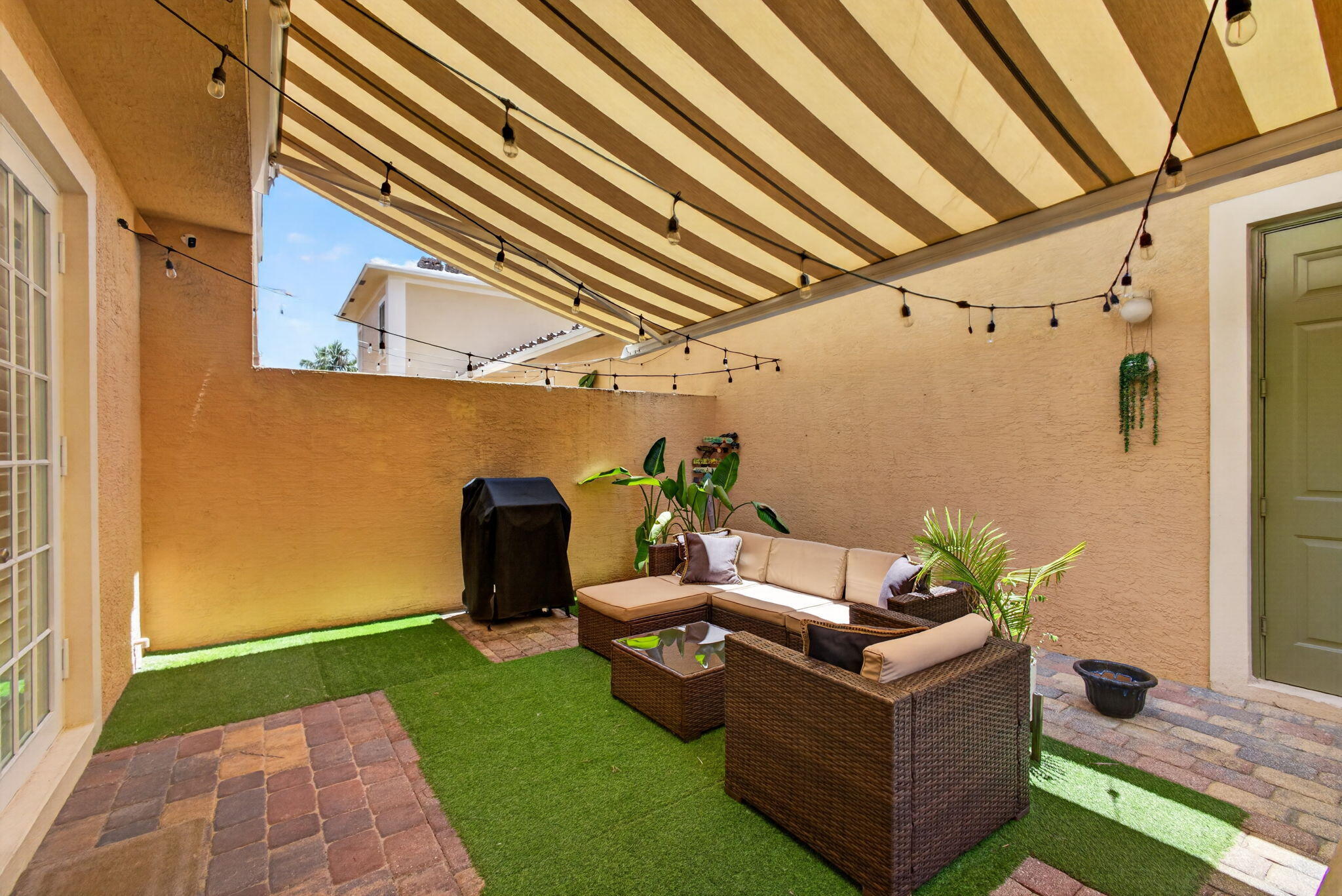 CANTERBURY PLACE - Residential