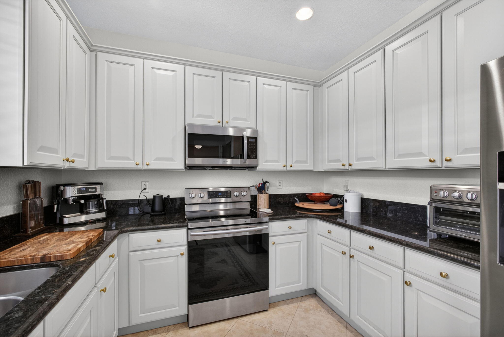 CANTERBURY PLACE - Residential