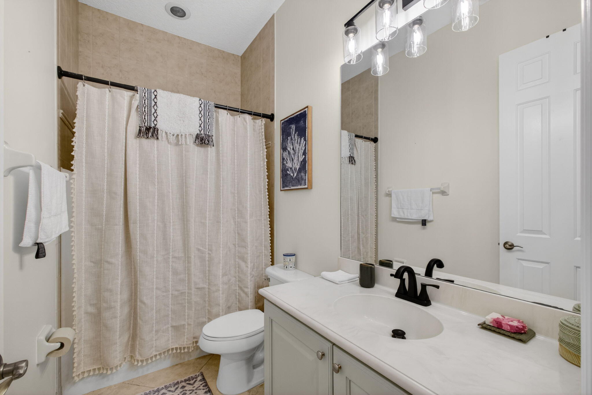 CANTERBURY PLACE - Residential