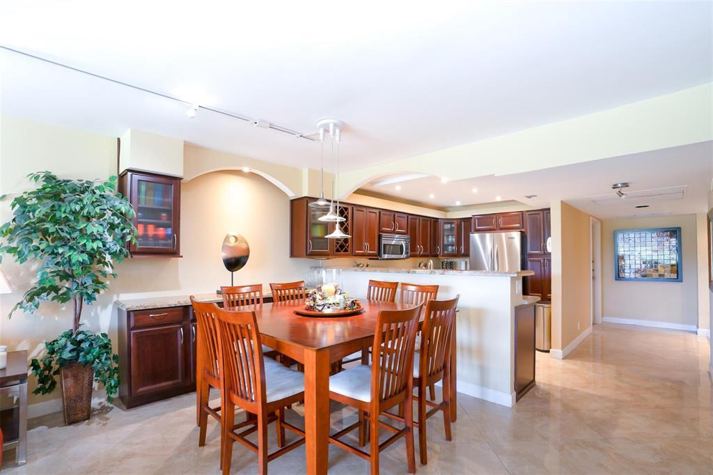 NO 22 PALM-AIRE COUNTRY CLUB - Residential Lease