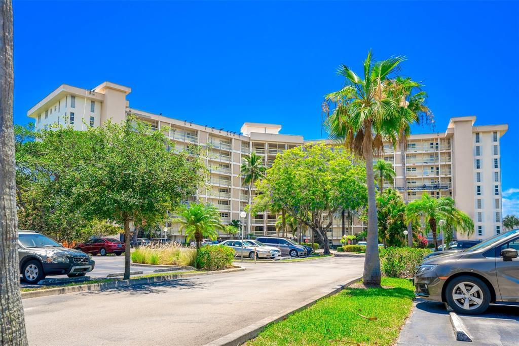 NO 22 PALM-AIRE COUNTRY CLUB - Residential Lease