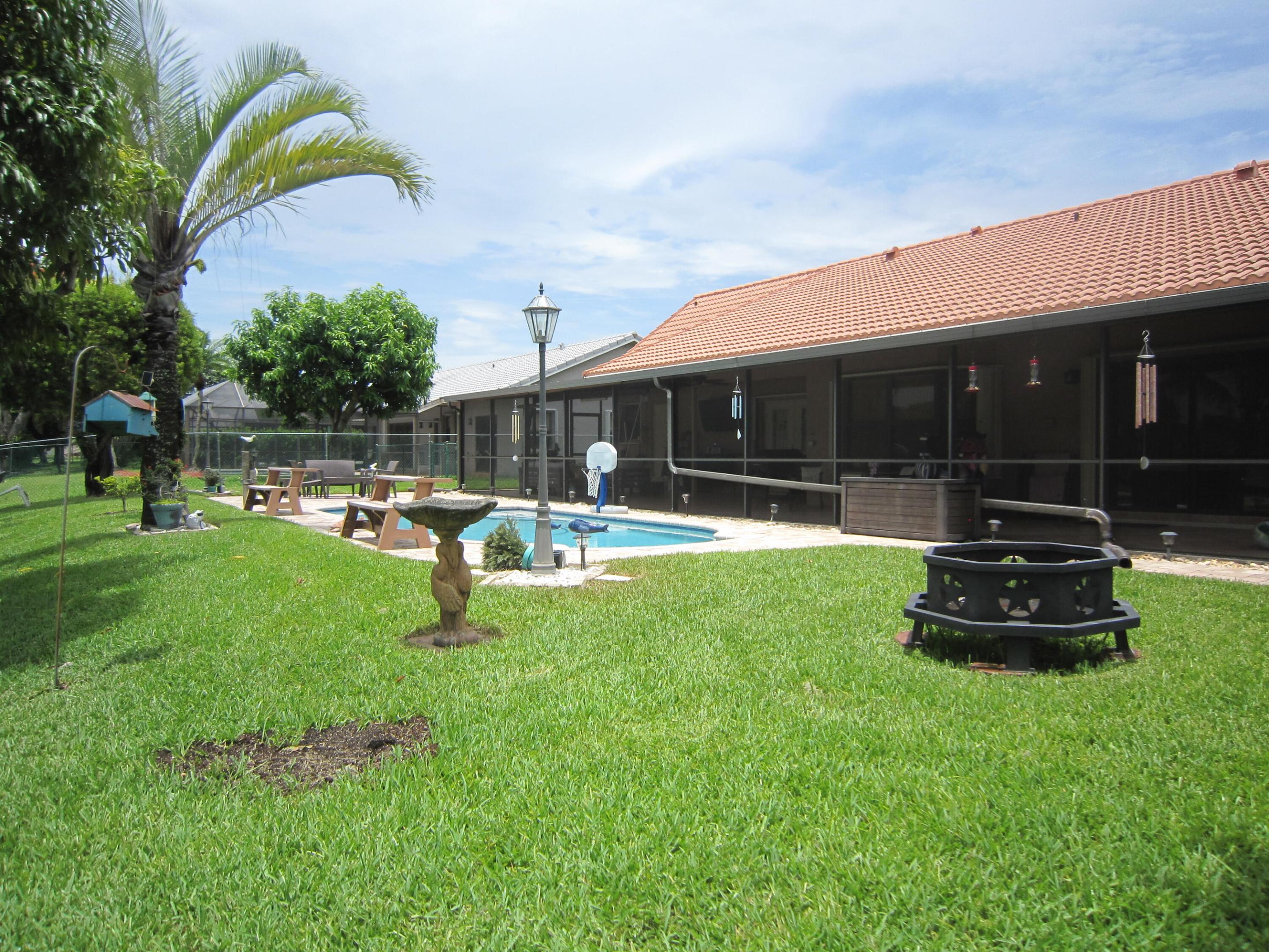 HAWKES BLUFF - Residential