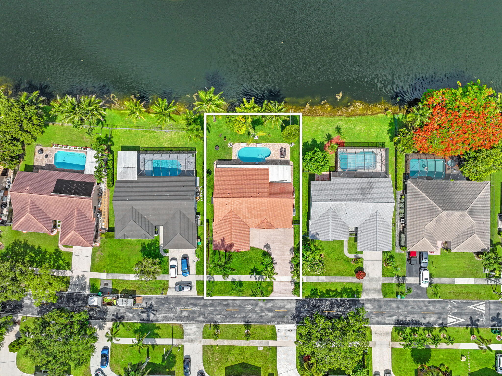 HAWKES BLUFF - Residential