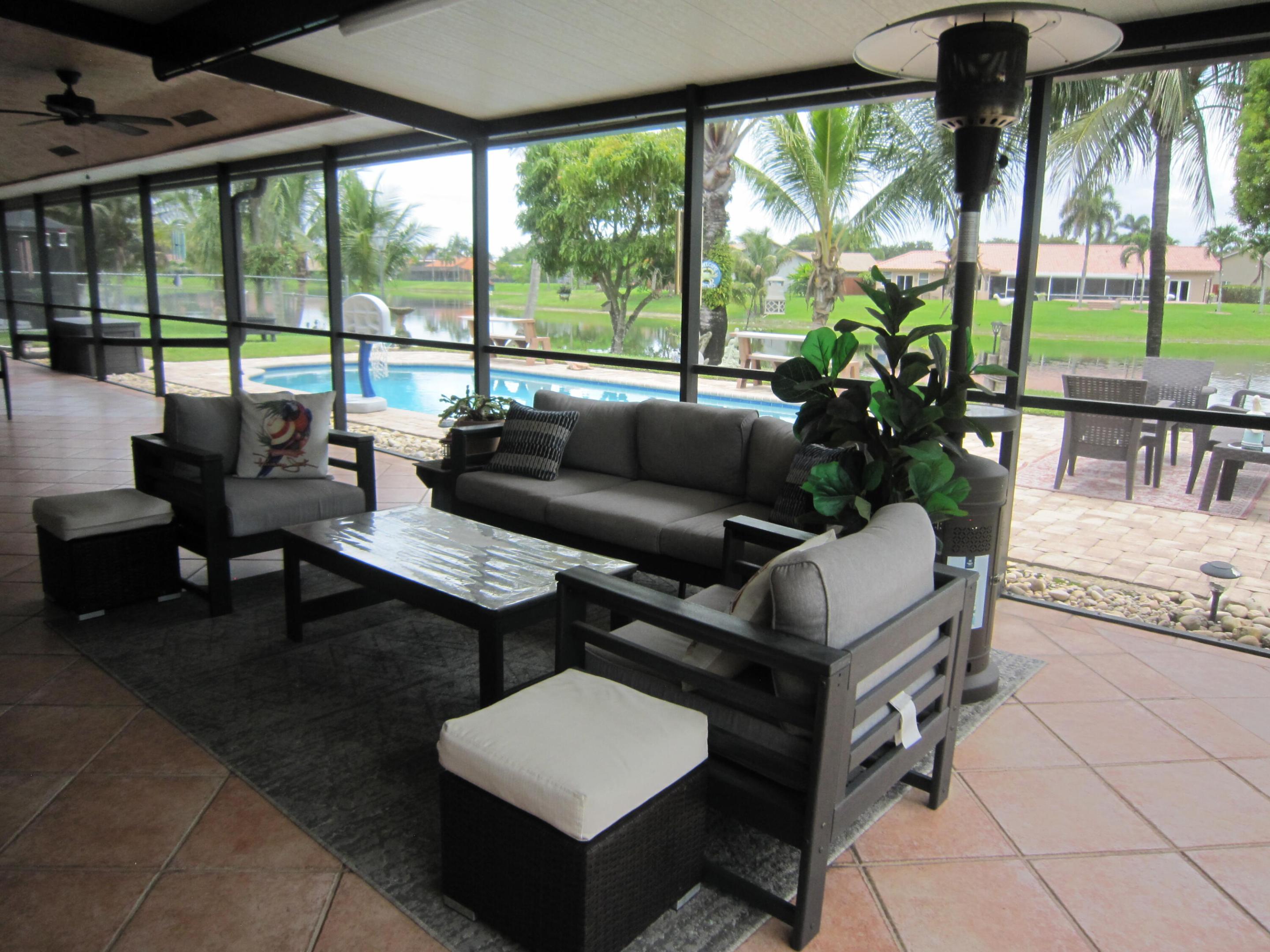 HAWKES BLUFF - Residential