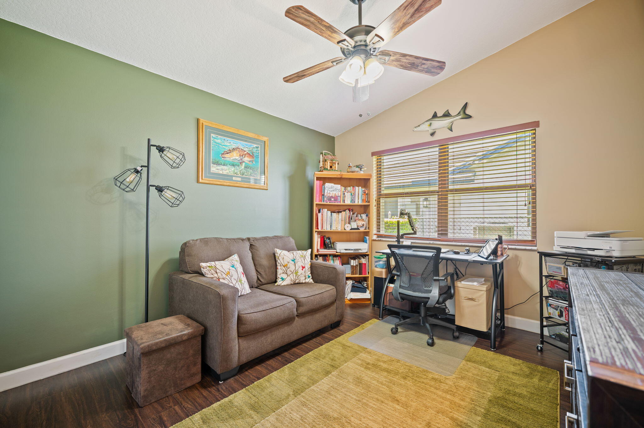 HAWKES BLUFF - Residential