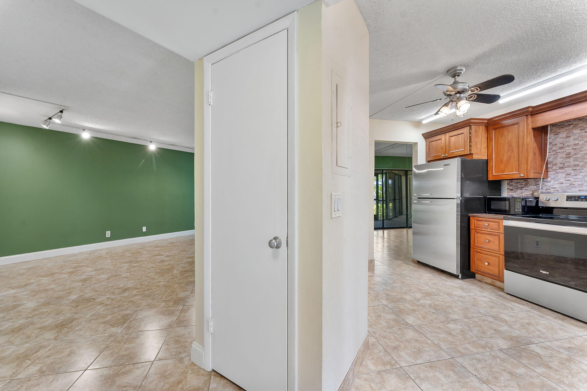 CAMINO REAL VILLAGE CONDO - Residential Lease