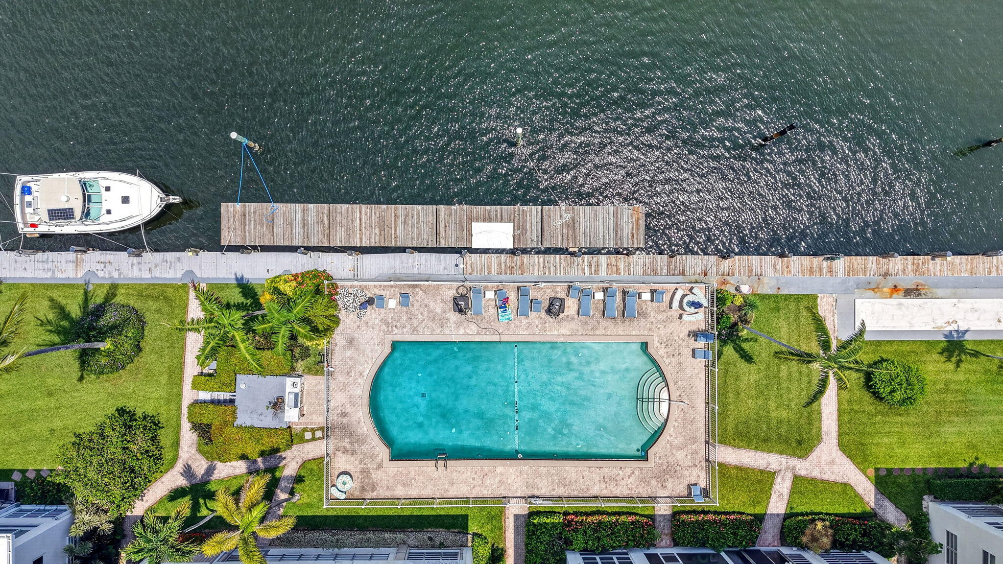 SUNRISE BAY CLUB CO-OP - Residential