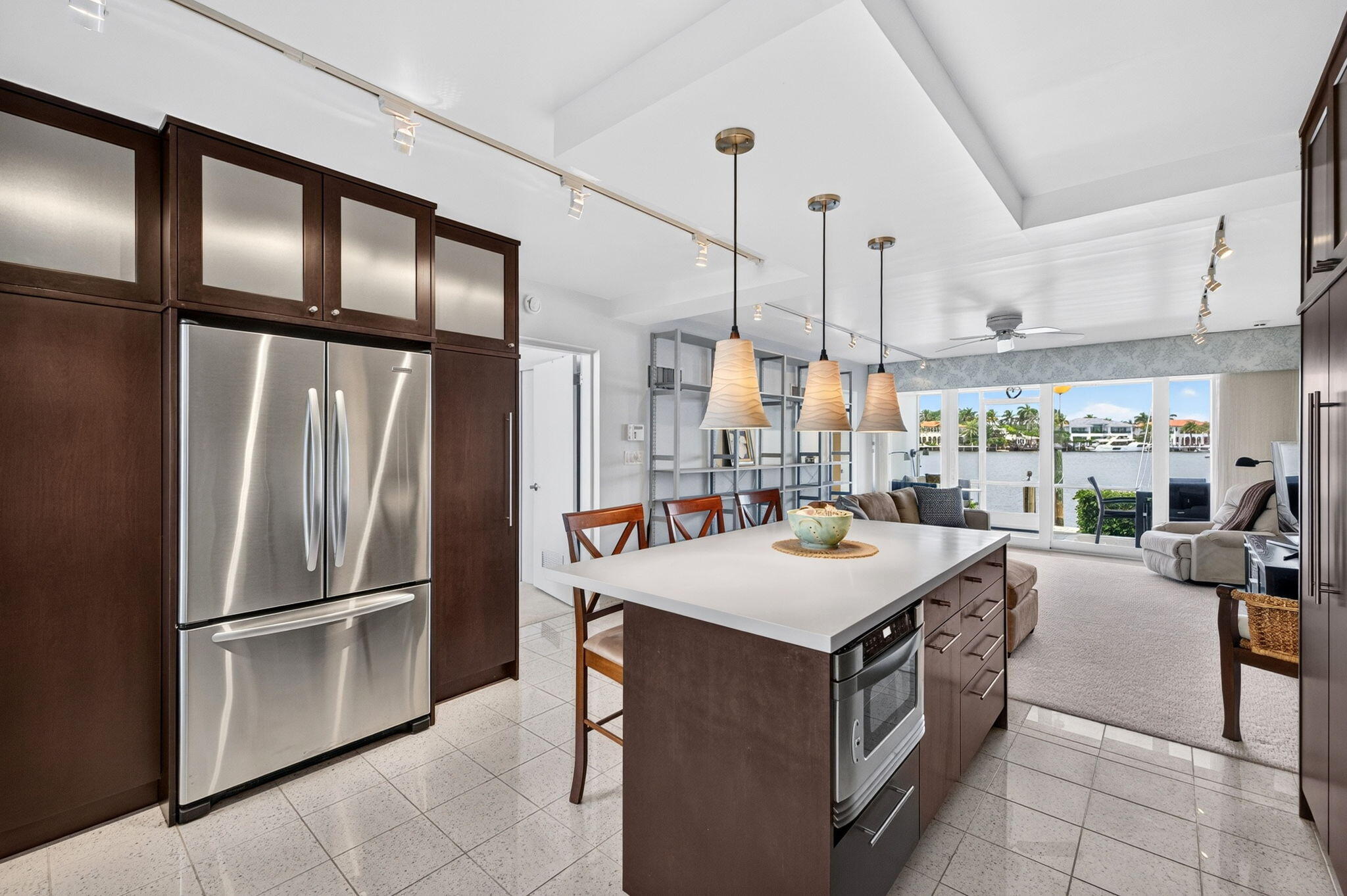 SUNRISE BAY CLUB CO-OP - Residential