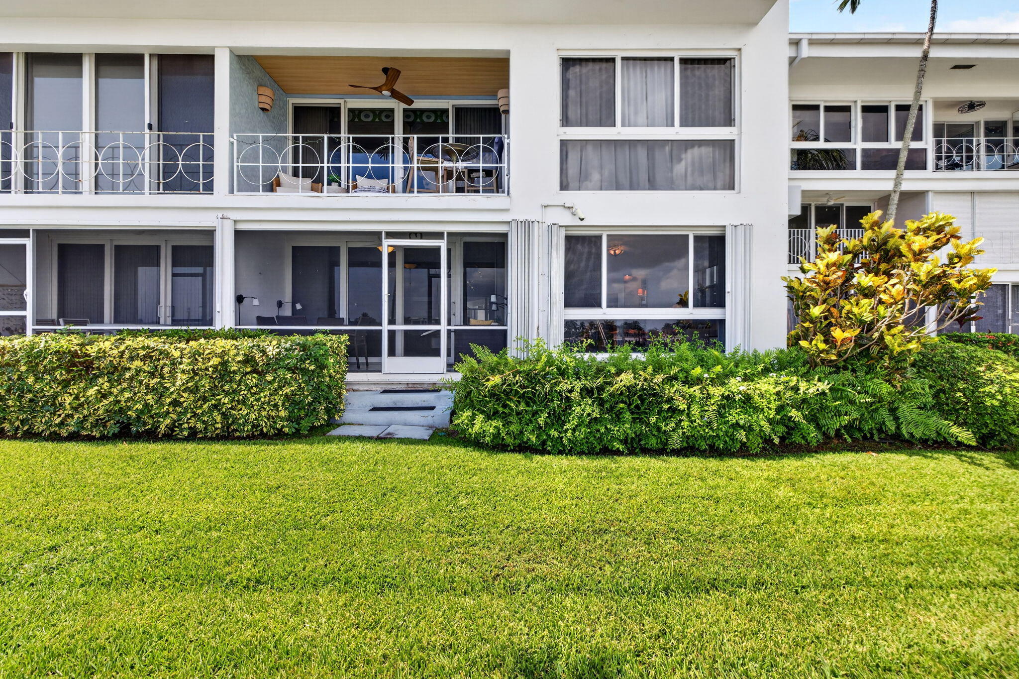 SUNRISE BAY CLUB CO-OP - Residential