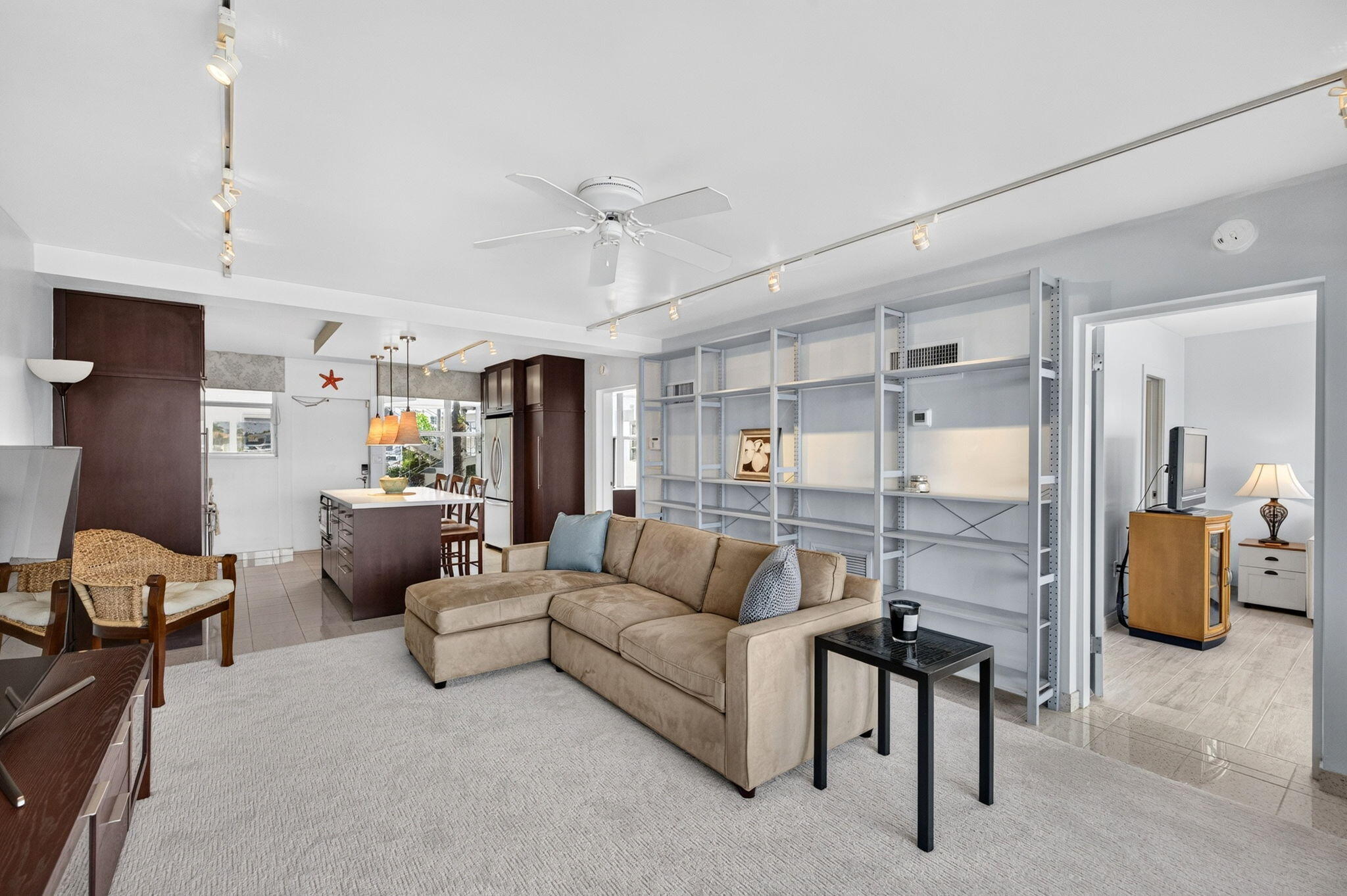 SUNRISE BAY CLUB CO-OP - Residential