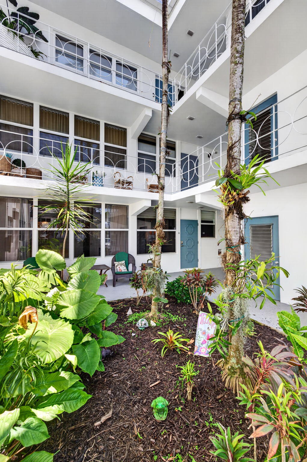 SUNRISE BAY CLUB CO-OP - Residential