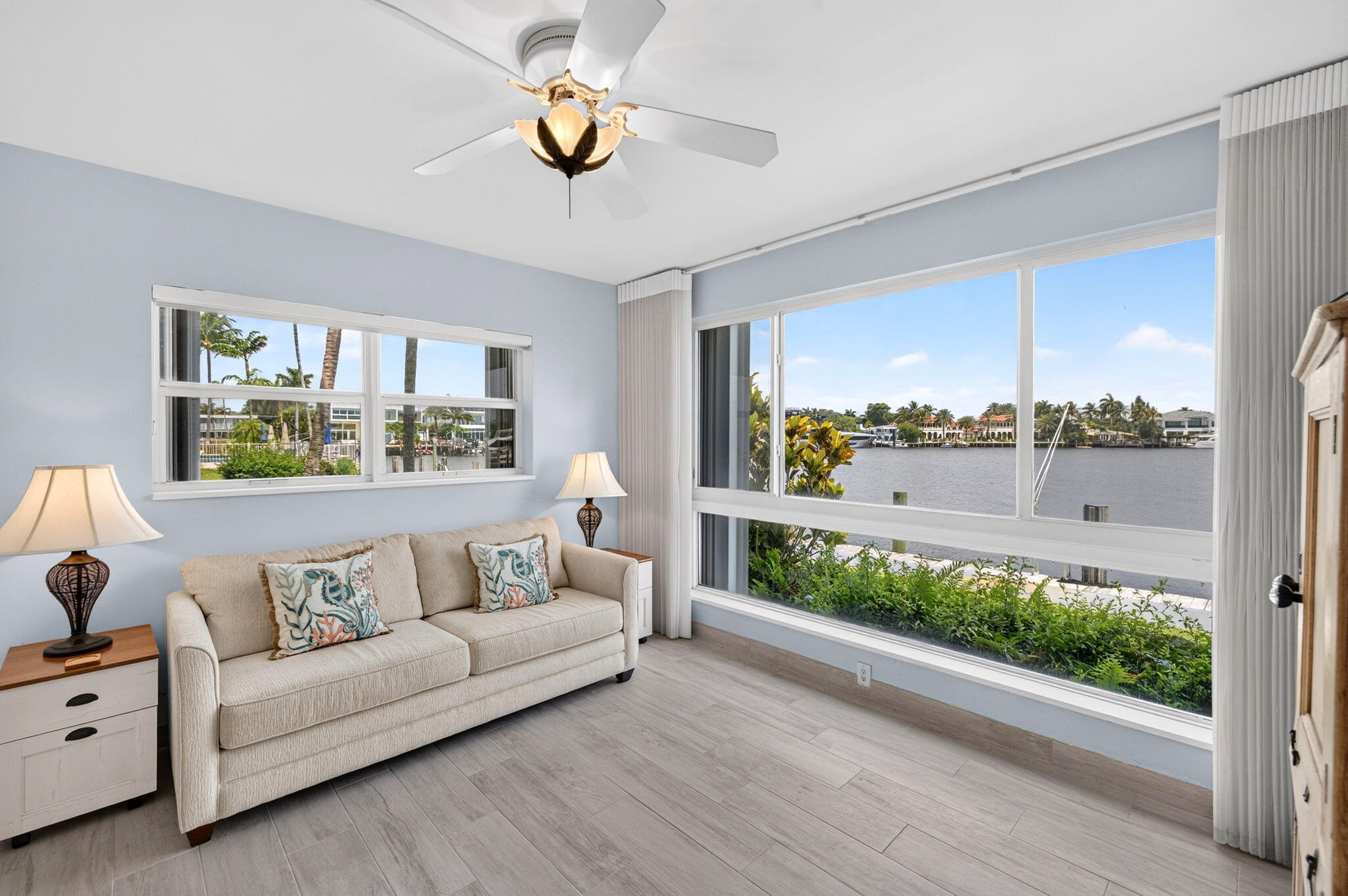 SUNRISE BAY CLUB CO-OP - Residential