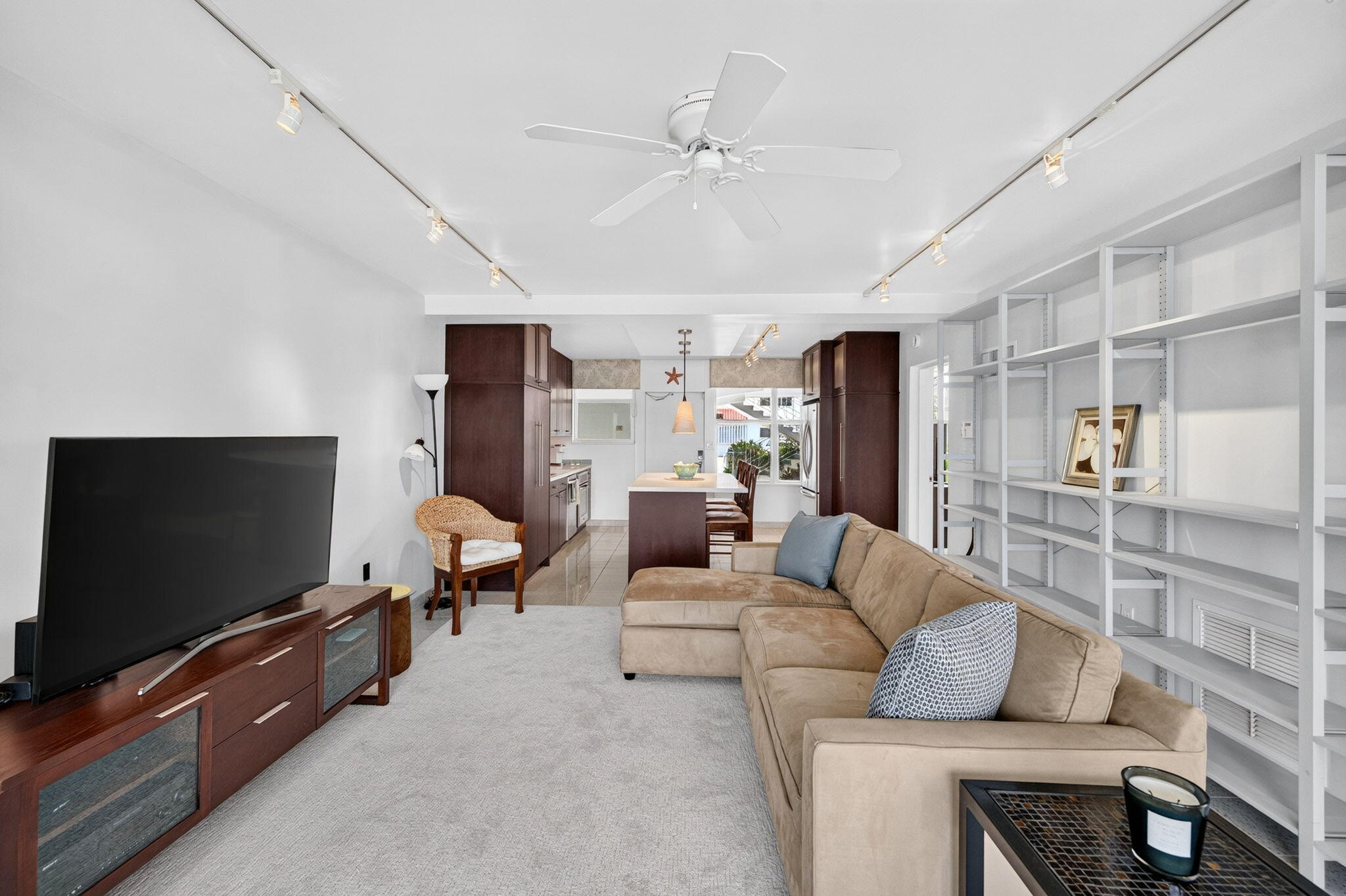 SUNRISE BAY CLUB CO-OP - Residential