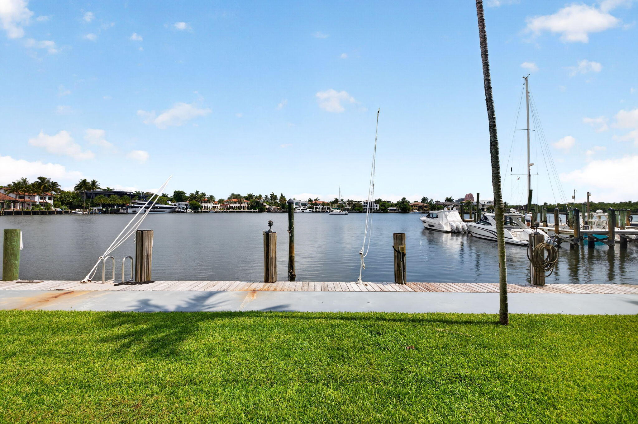SUNRISE BAY CLUB CO-OP - Residential