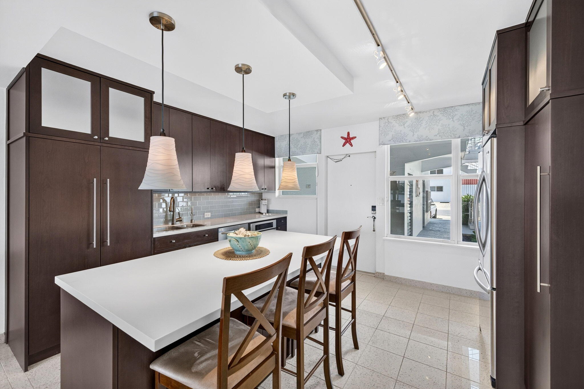 SUNRISE BAY CLUB CO-OP - Residential