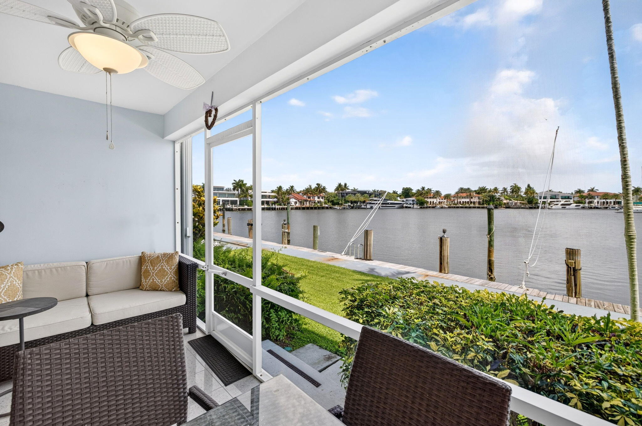 SUNRISE BAY CLUB CO-OP - Residential