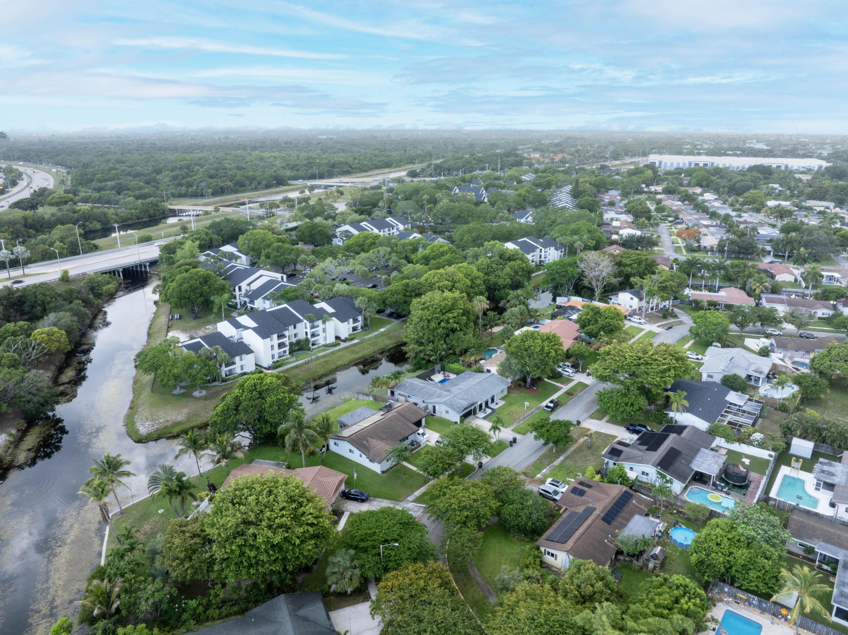 COCONUT CREEK 10TH SEC - Residential
