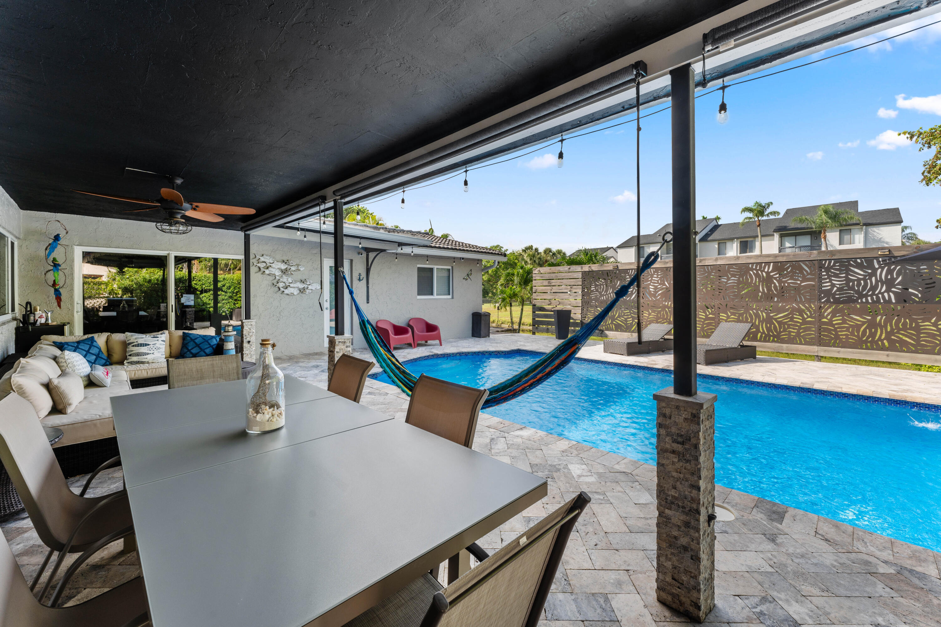 COCONUT CREEK 10TH SEC - Residential
