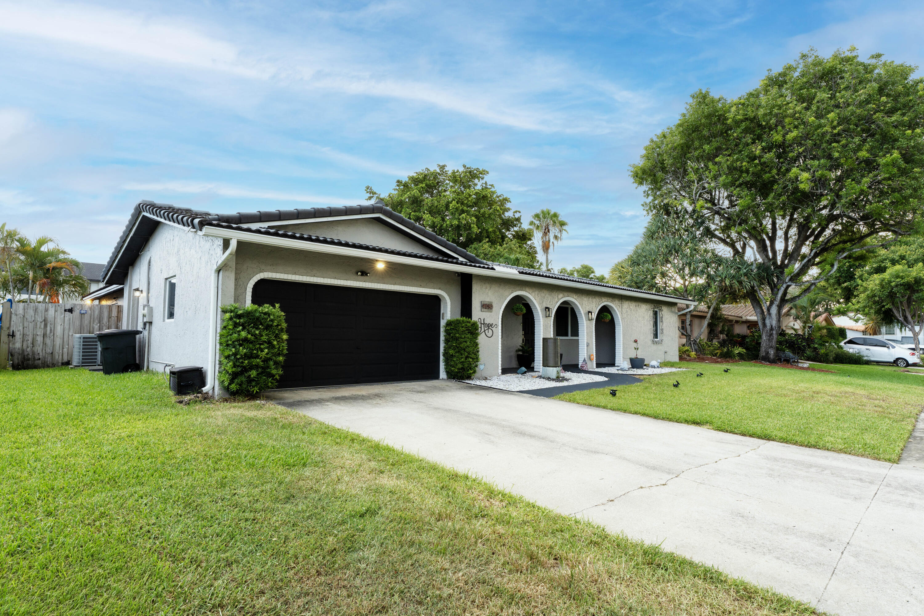 COCONUT CREEK 10TH SEC - Residential