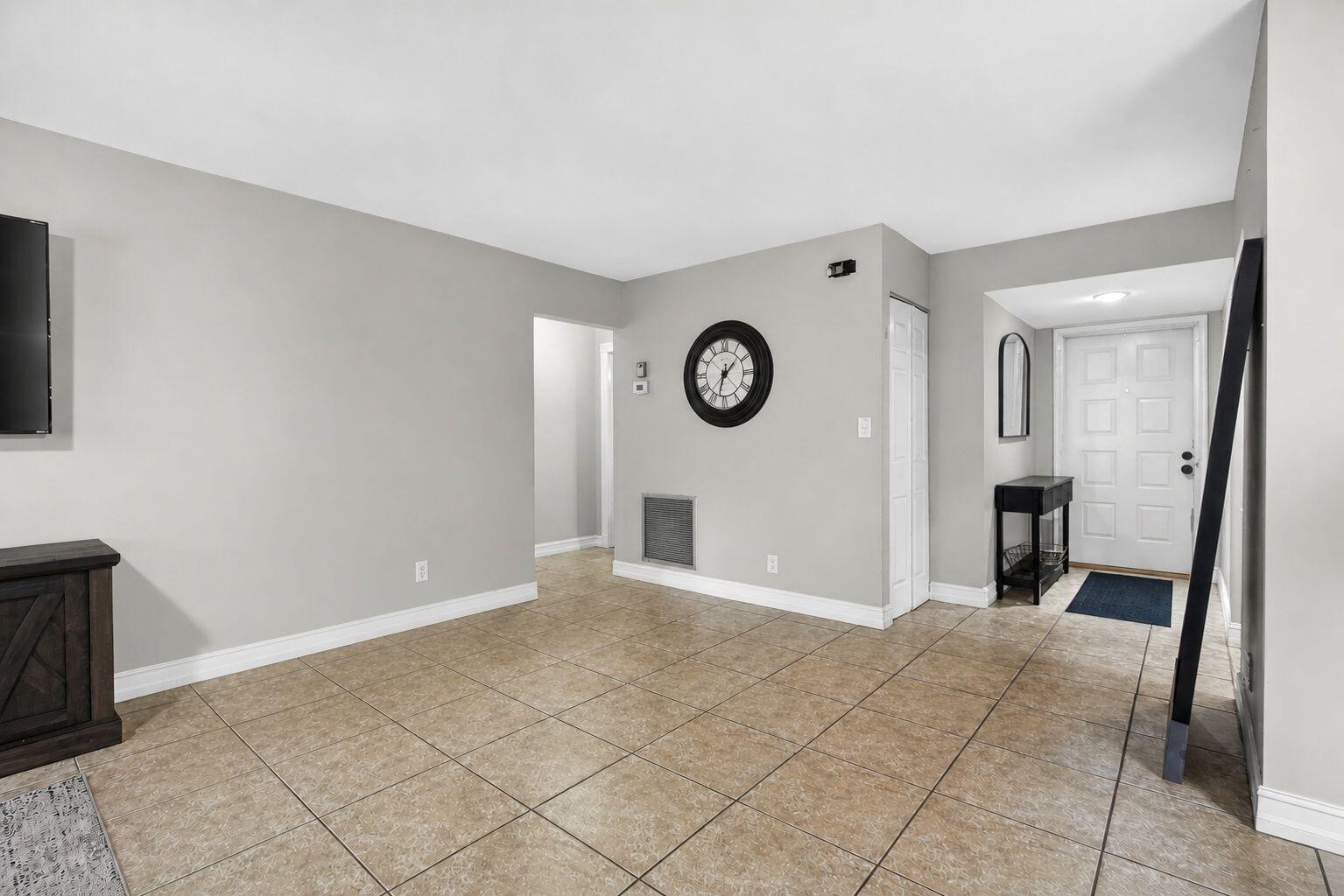 Pond Apple Place II Condo - Residential