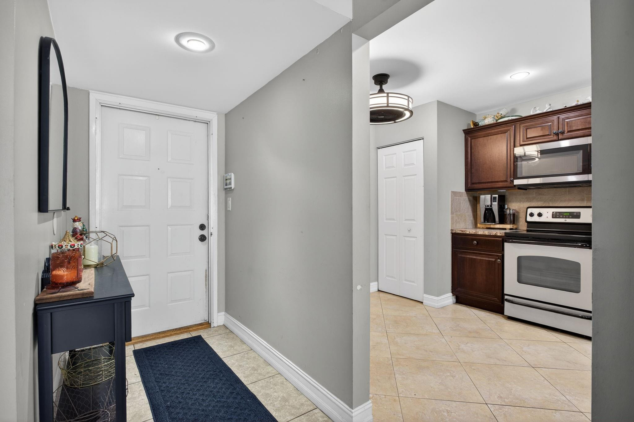 Pond Apple Place II Condo - Residential