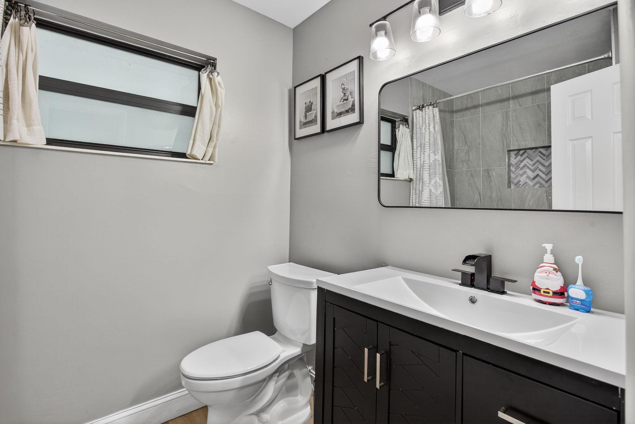 Pond Apple Place II Condo - Residential