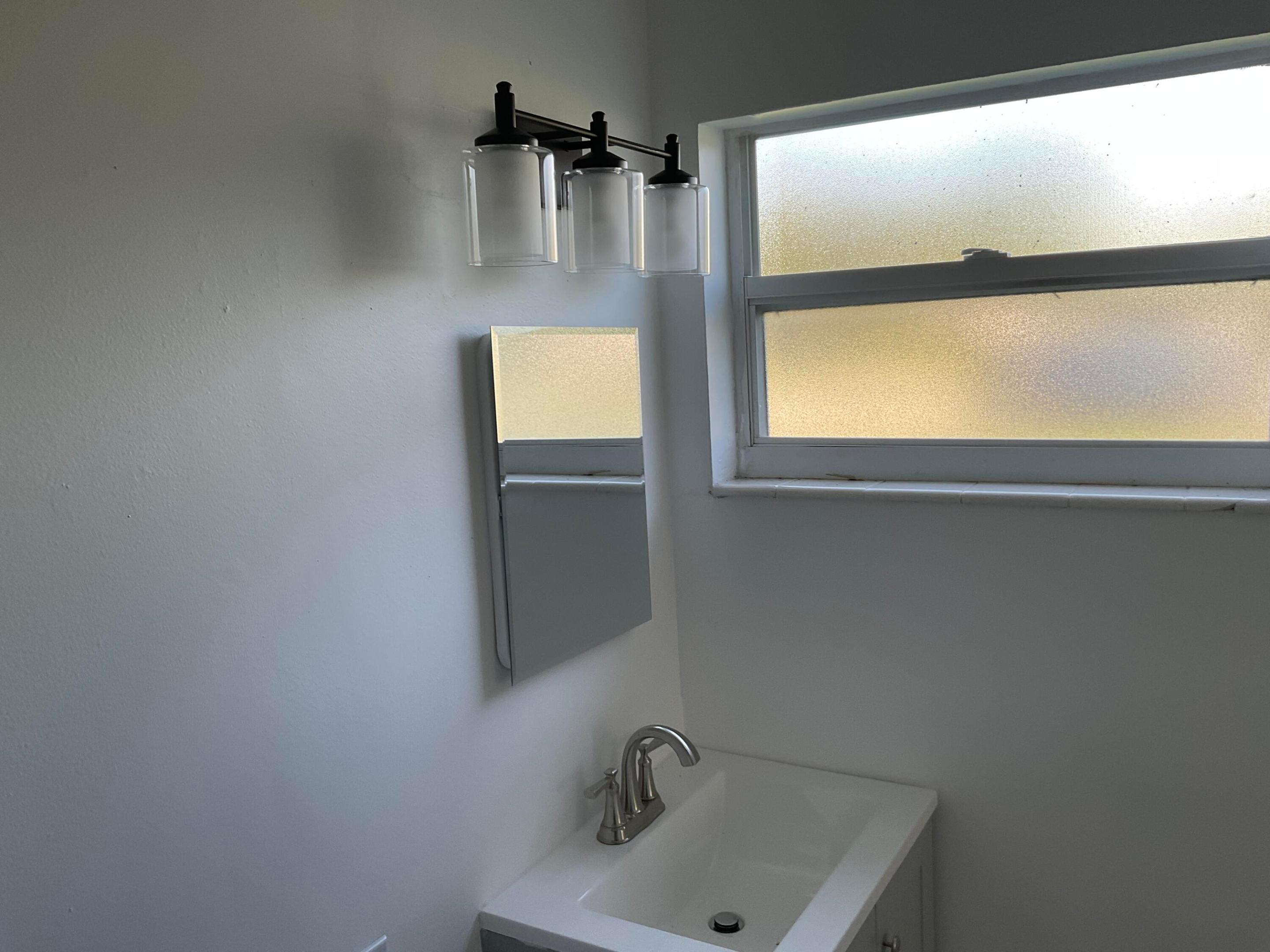 GRAMERCY PARK UNIT 1 - Residential Lease
