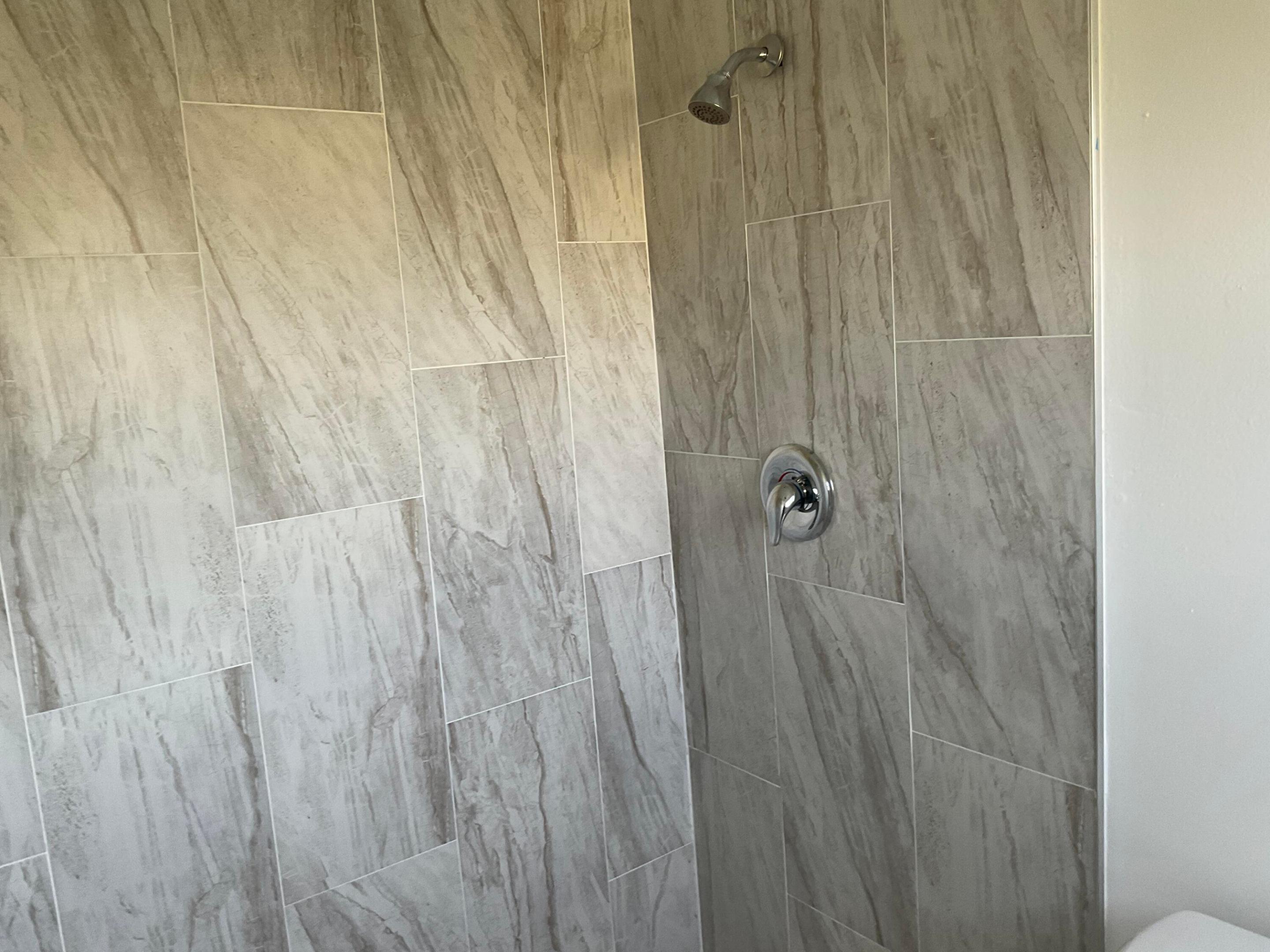 GRAMERCY PARK UNIT 1 - Residential Lease
