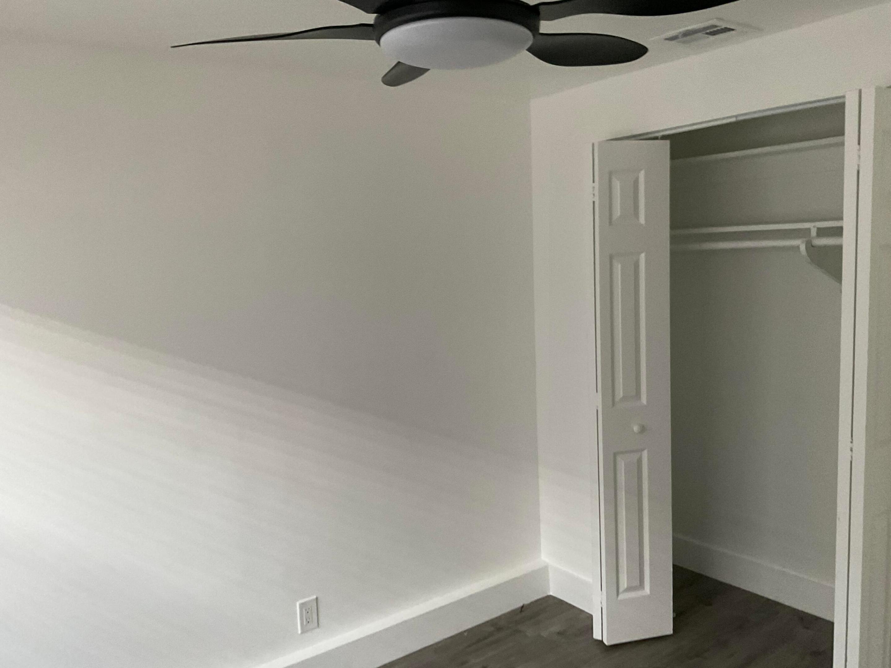 GRAMERCY PARK UNIT 1 - Residential Lease