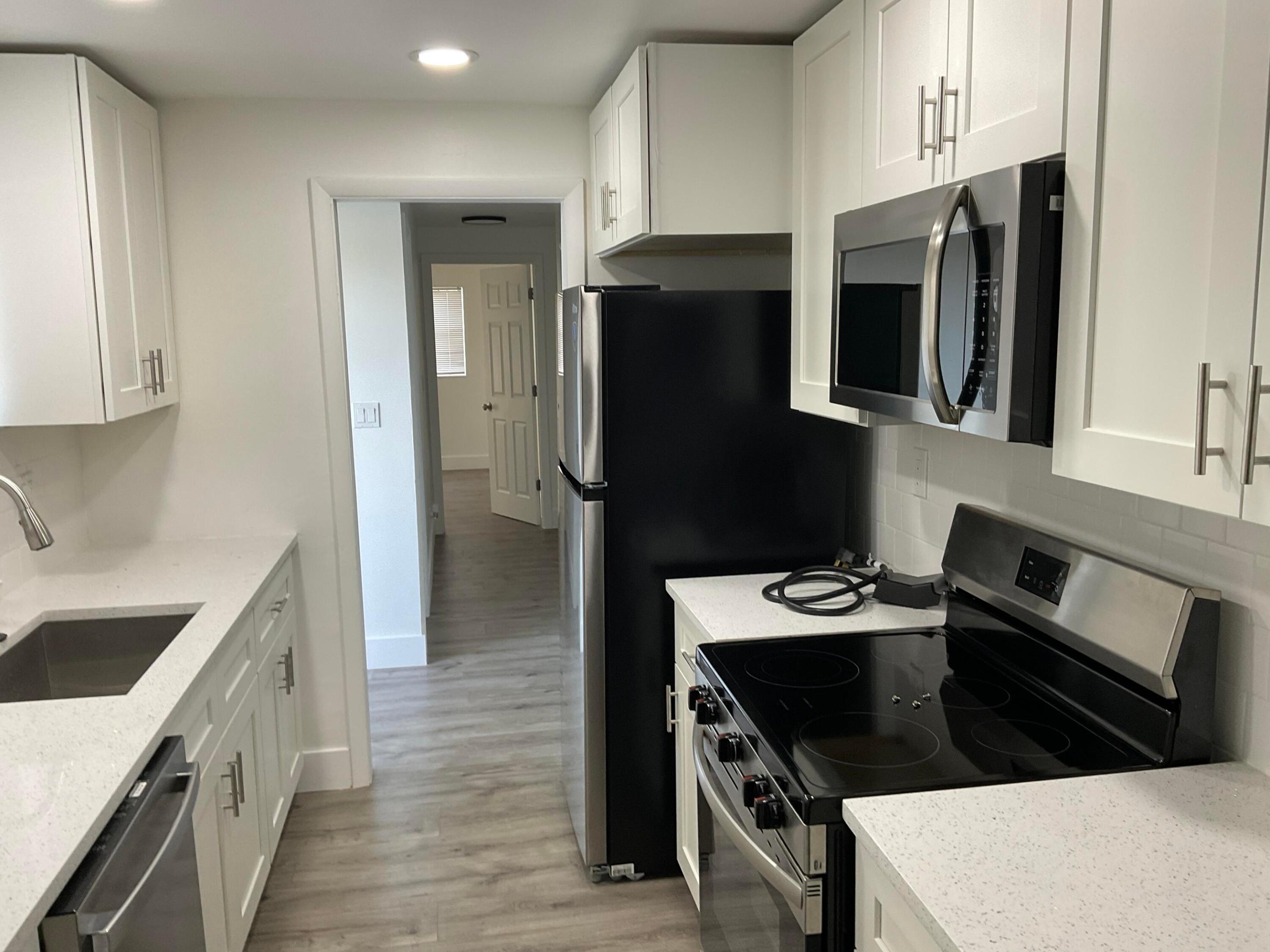 GRAMERCY PARK UNIT 1 - Residential Lease