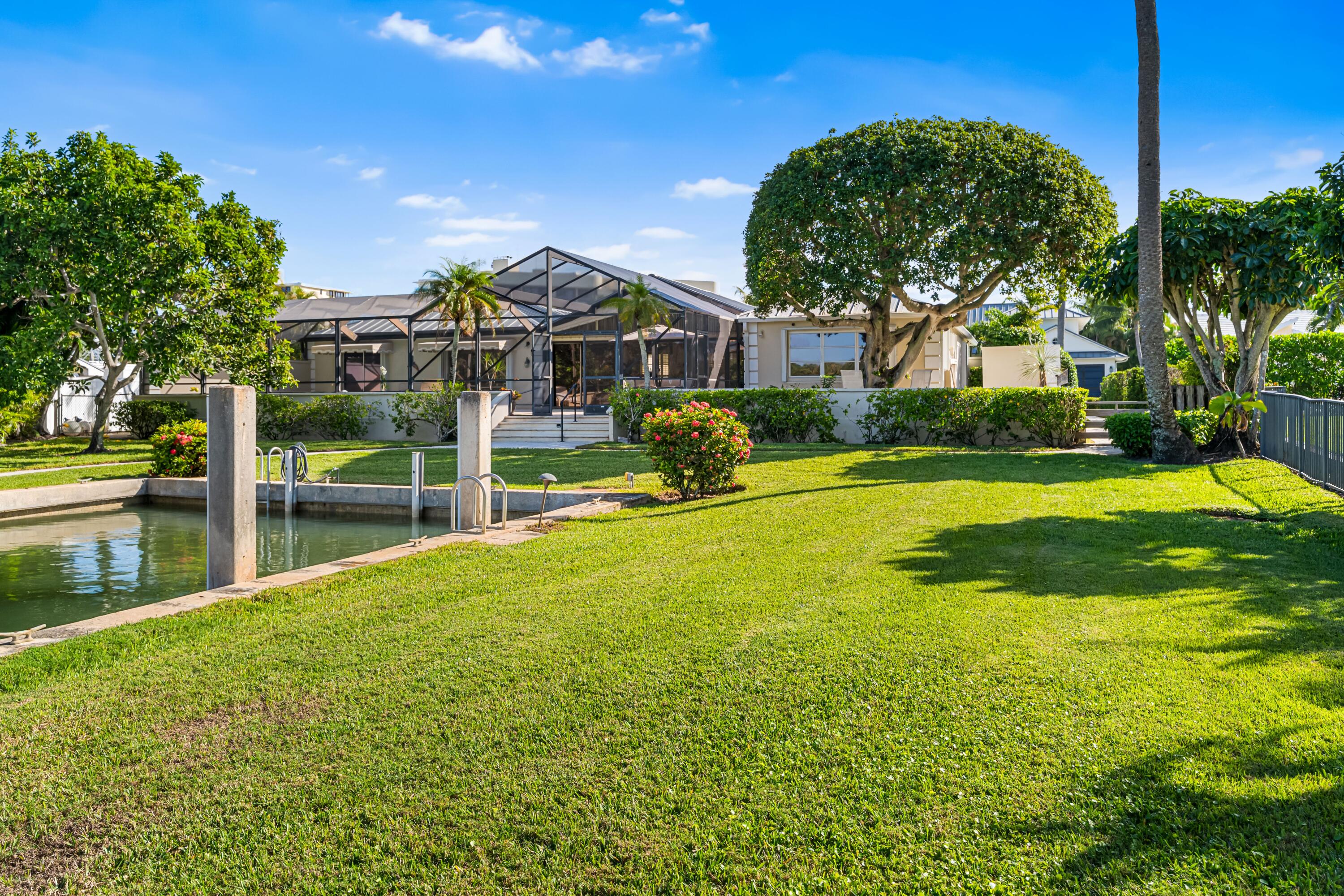 JUPITER INLET BEACH COLONY - Residential