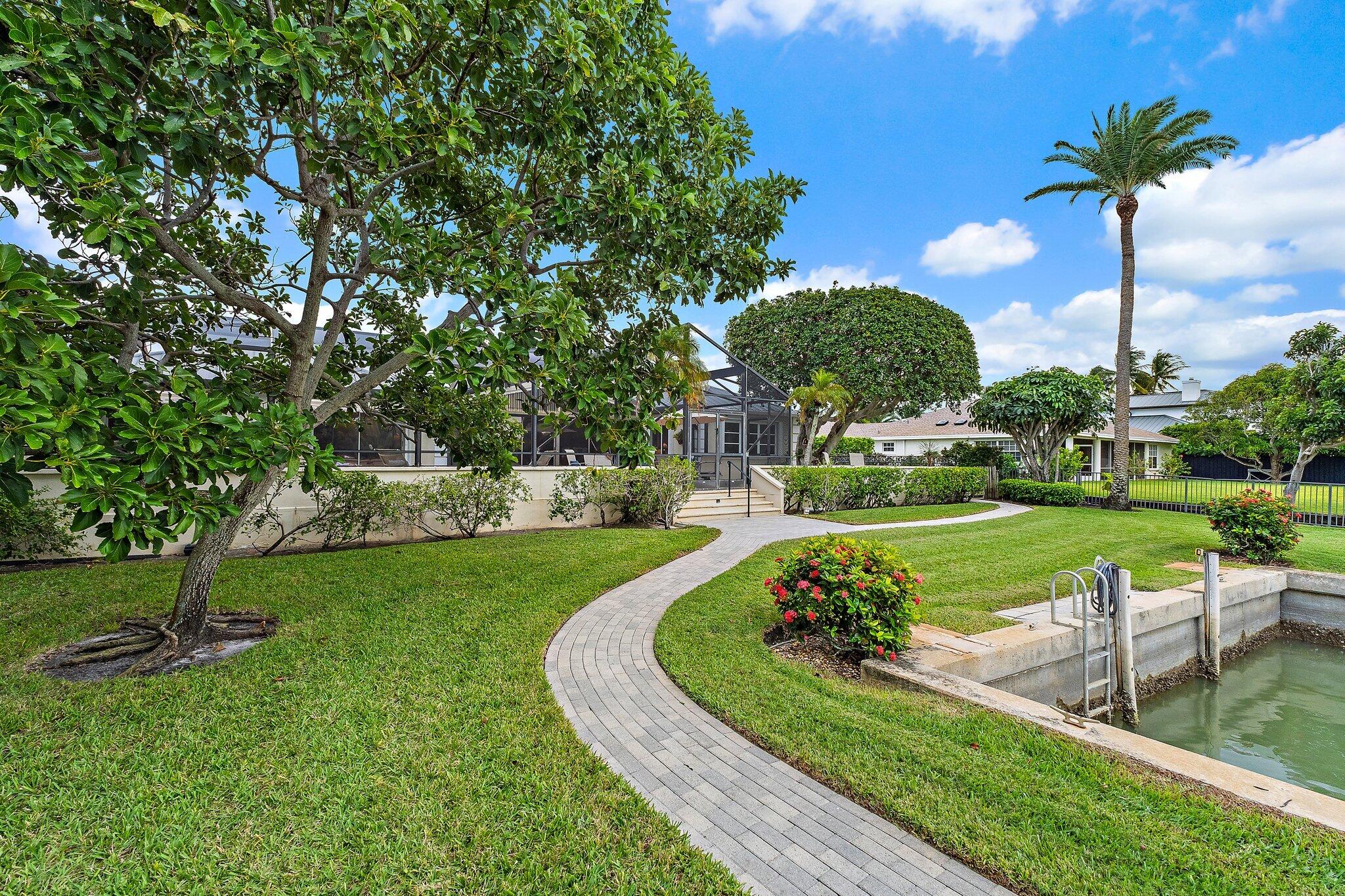 JUPITER INLET BEACH COLONY - Residential