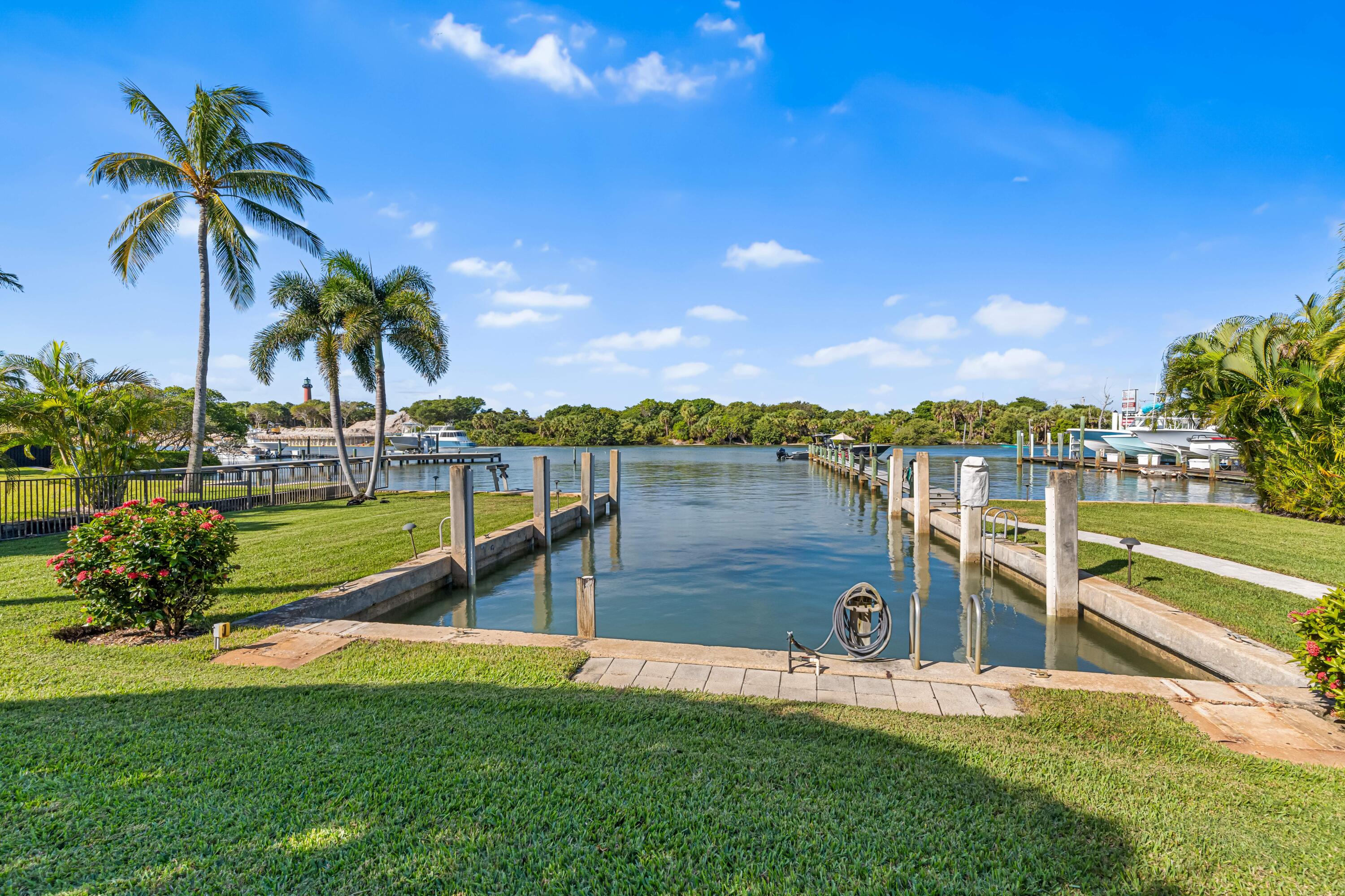 JUPITER INLET BEACH COLONY - Residential